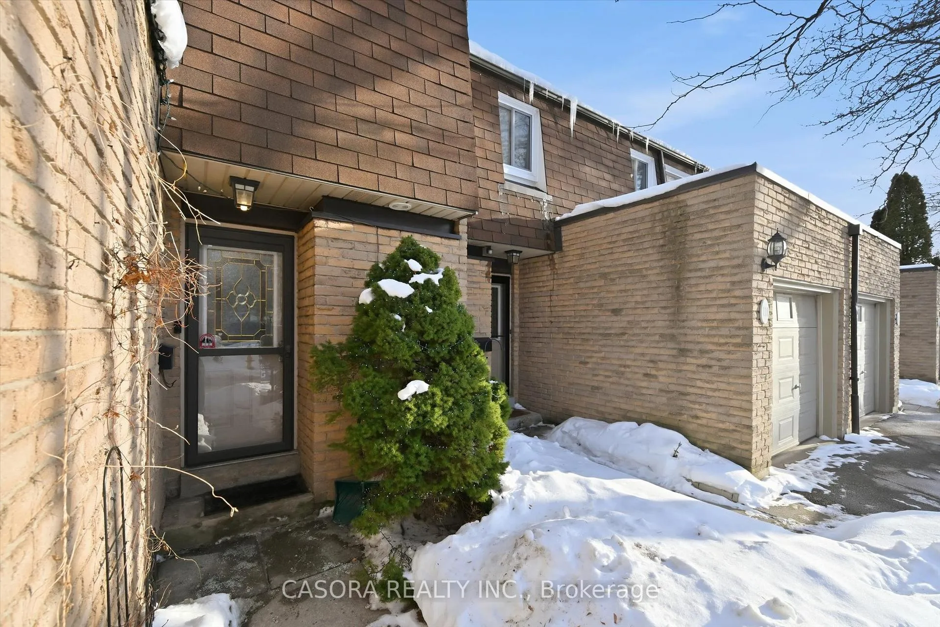 Photo 2 of Unit 112, 680 Regency Court, Burlington, Roseland — HOMEH