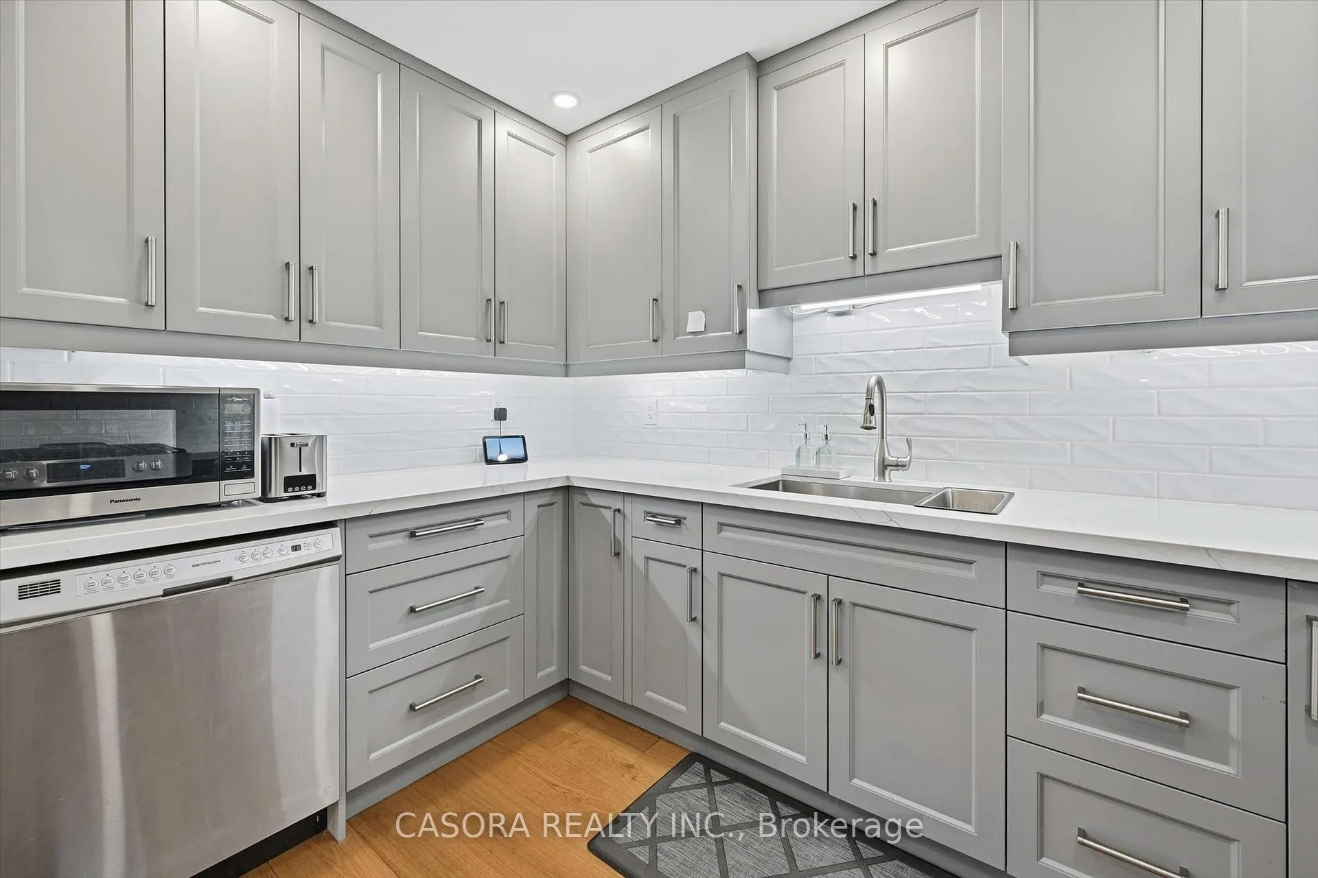 Photo 14 of Unit 112, 680 Regency Court, Burlington, Roseland — HOMEH