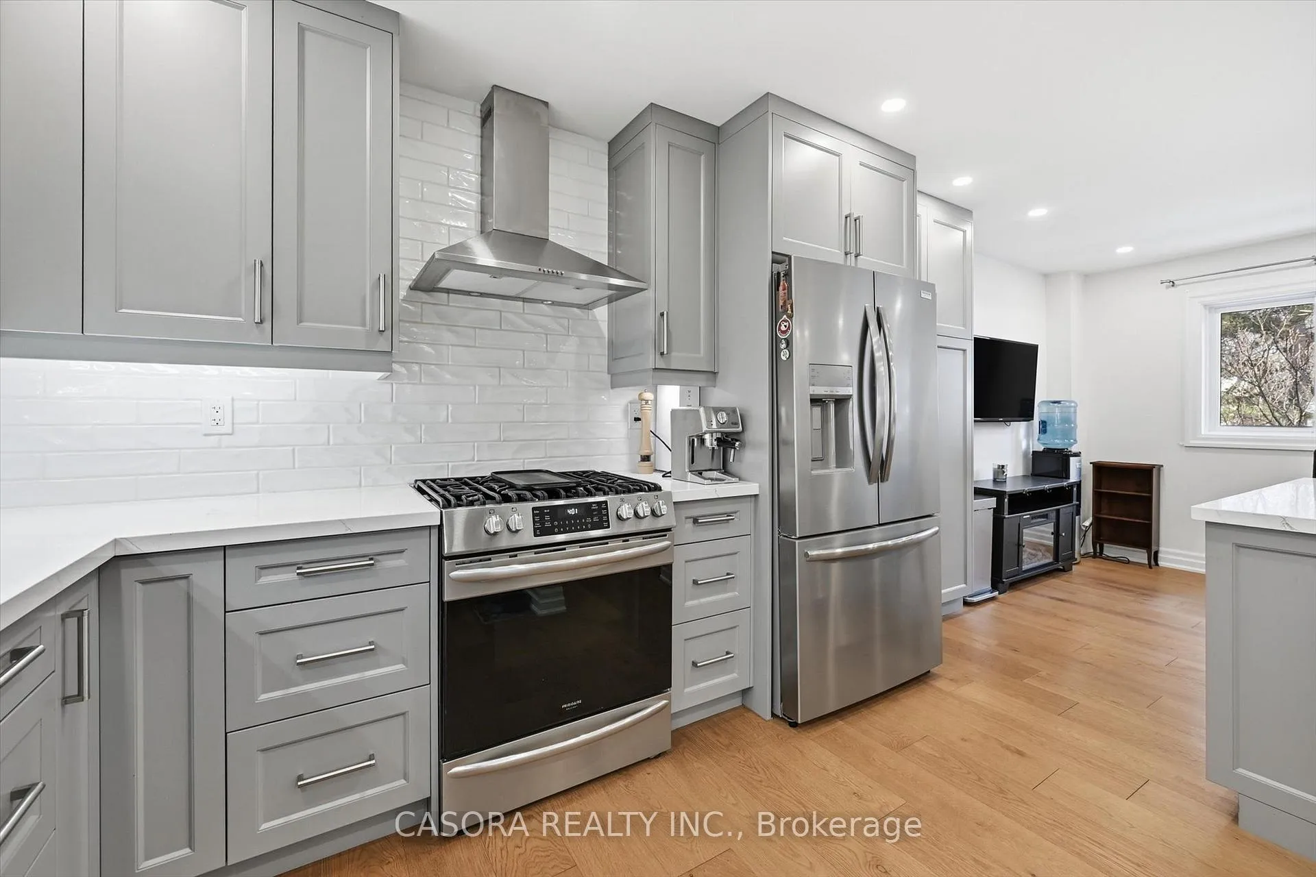 Photo 16 of Unit 112, 680 Regency Court, Burlington, Roseland — HOMEH