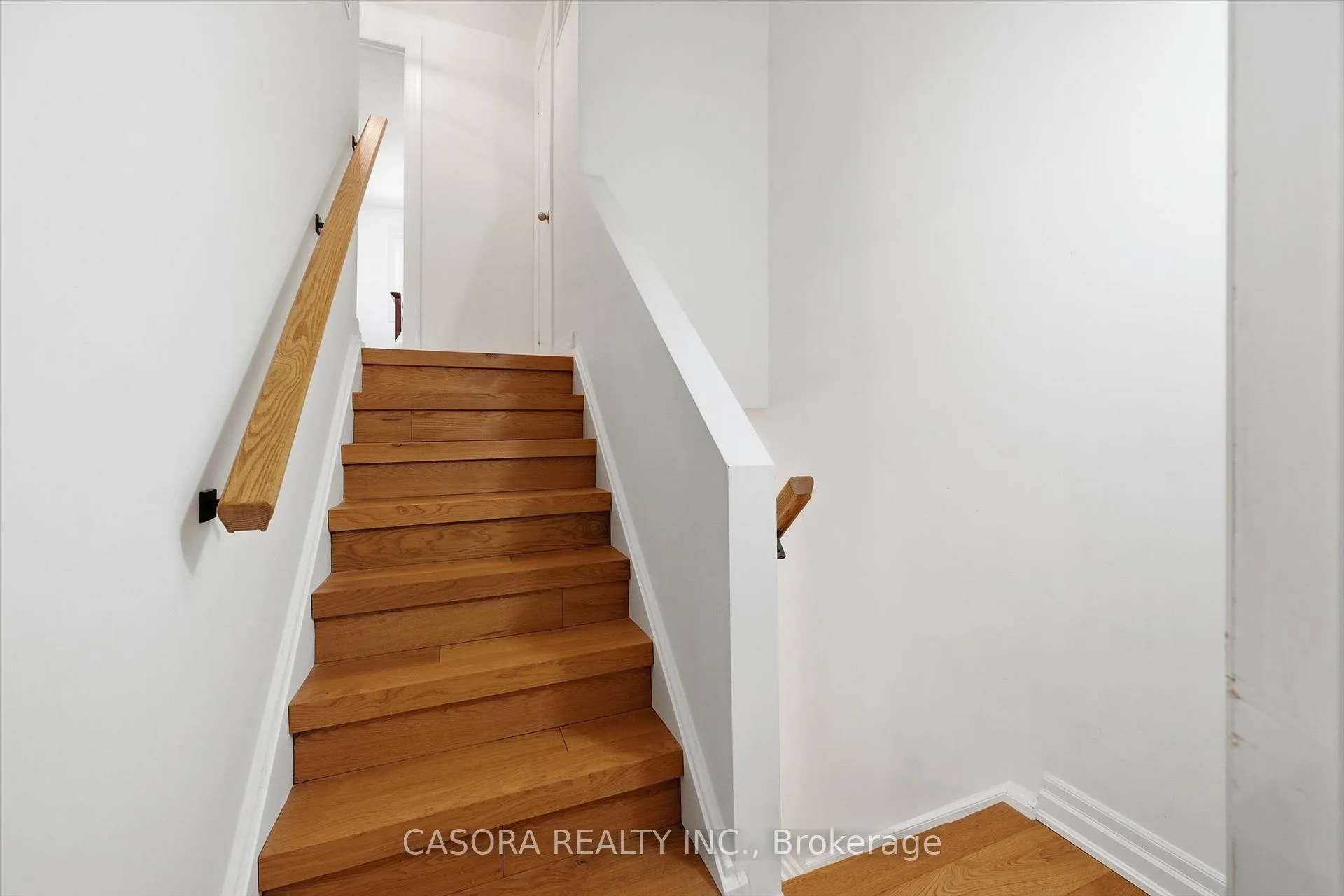 Photo 23 of Unit 112, 680 Regency Court, Burlington, Roseland — HOMEH