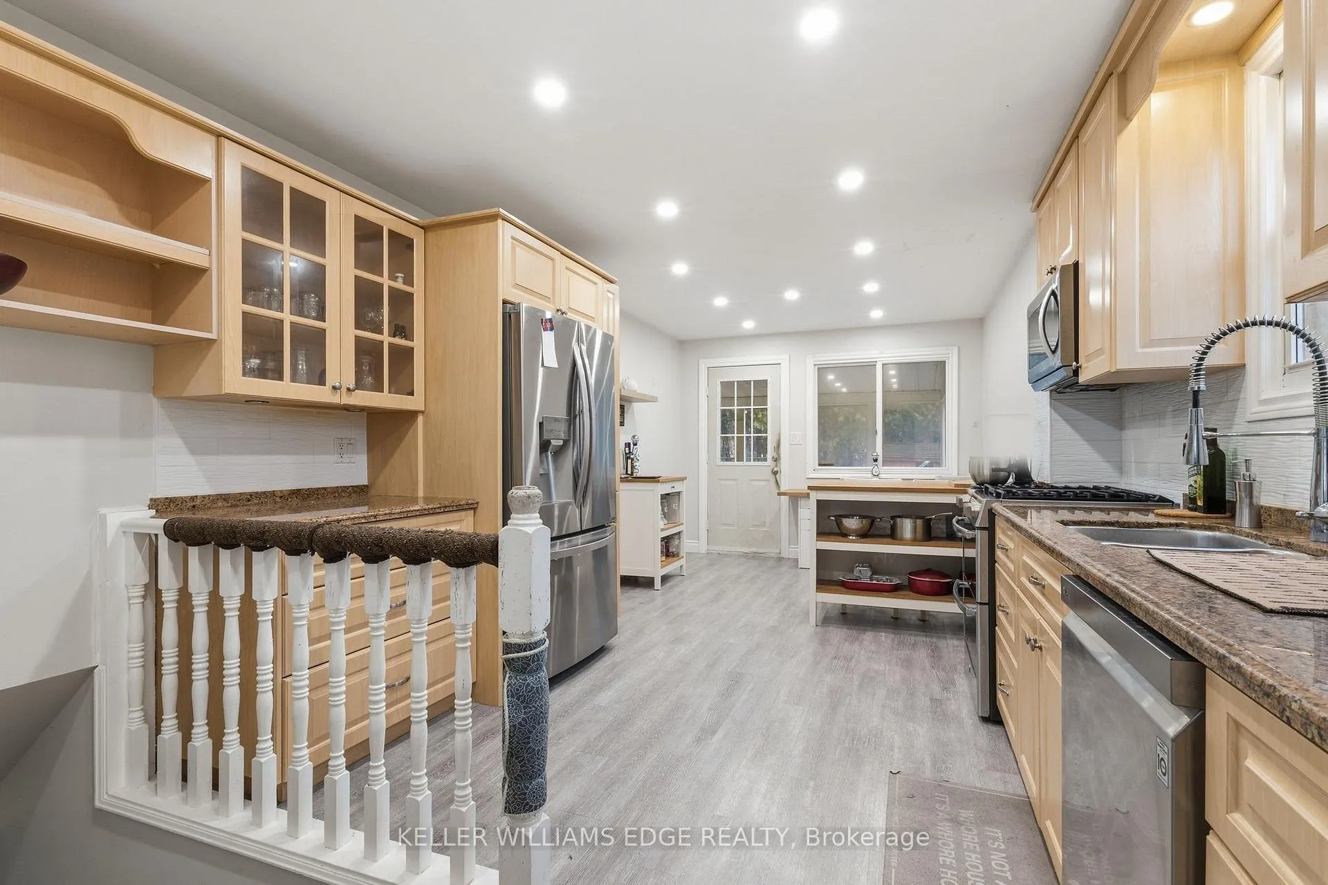 Photo 10 of 13 Alba Street, Hamilton, Stoney Creek — HOMEH