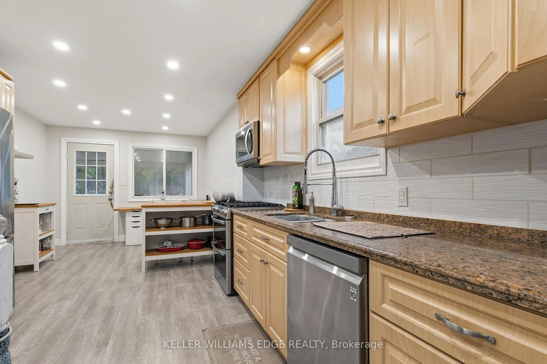 Photo 12 of 13 Alba Street, Hamilton, Stoney Creek — HOMEH