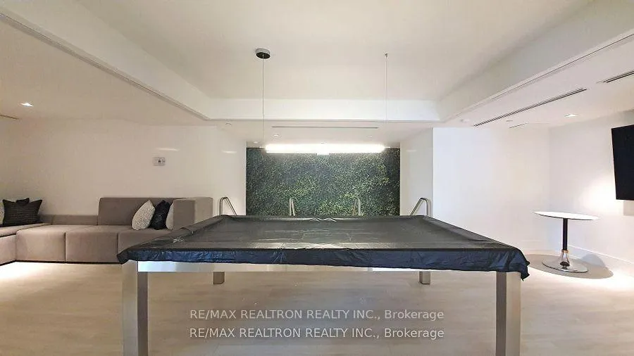 Photo 4 of Unit 3608, 2916 Highway 7, Vaughan, Concord — HOMEH