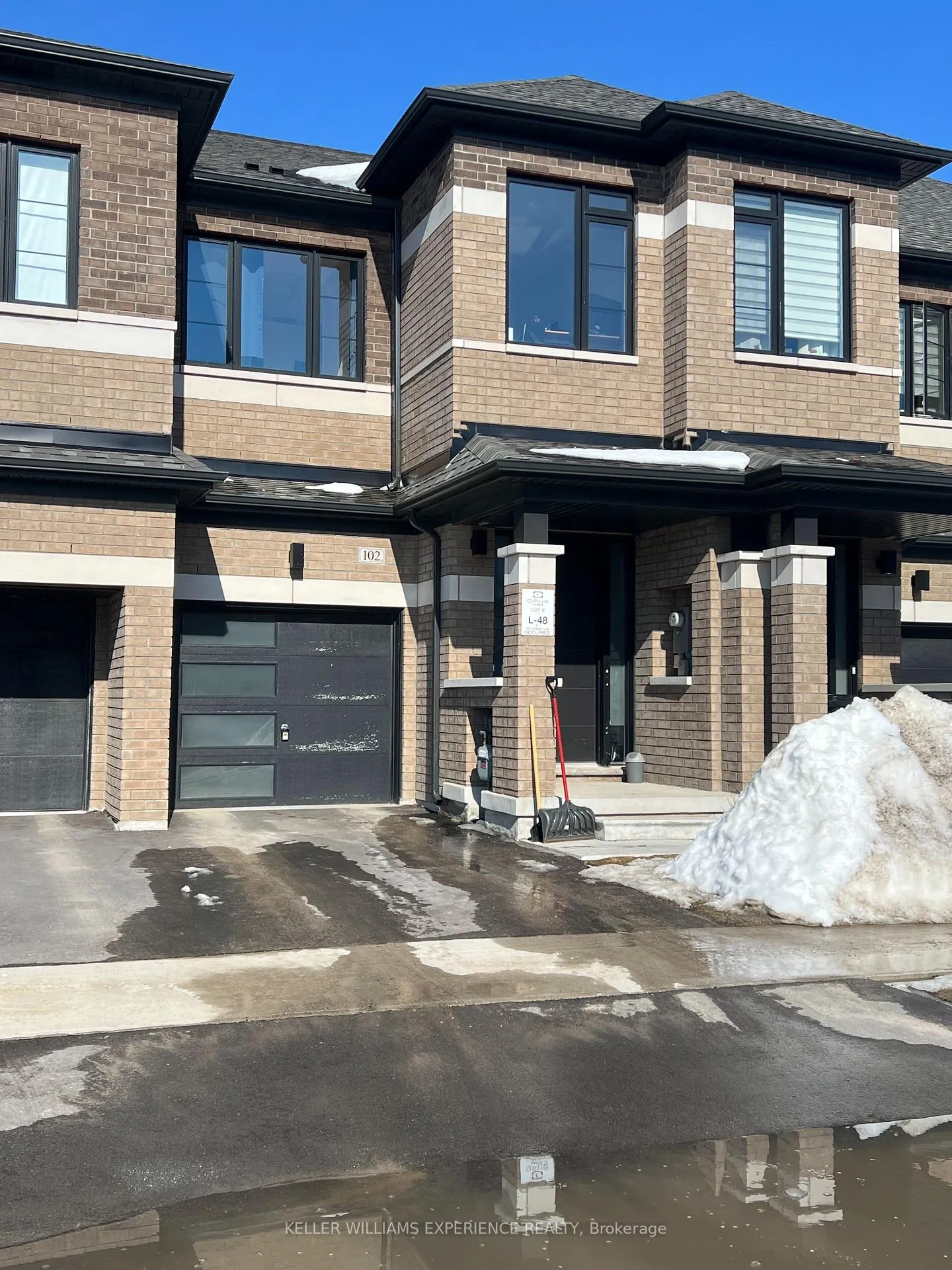 Photo 1 of 102 Turnberry Lane, Barrie, Painswick South — HOMEH