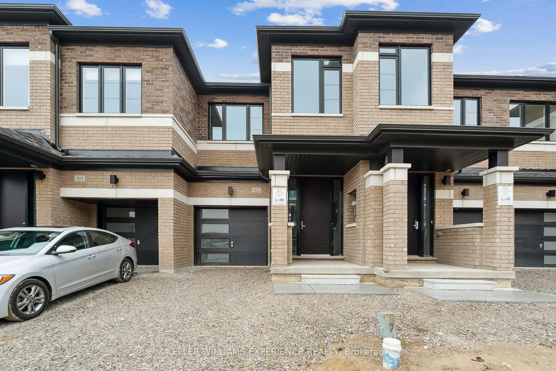 Photo 5 of 102 Turnberry Lane, Barrie, Painswick South — HOMEH