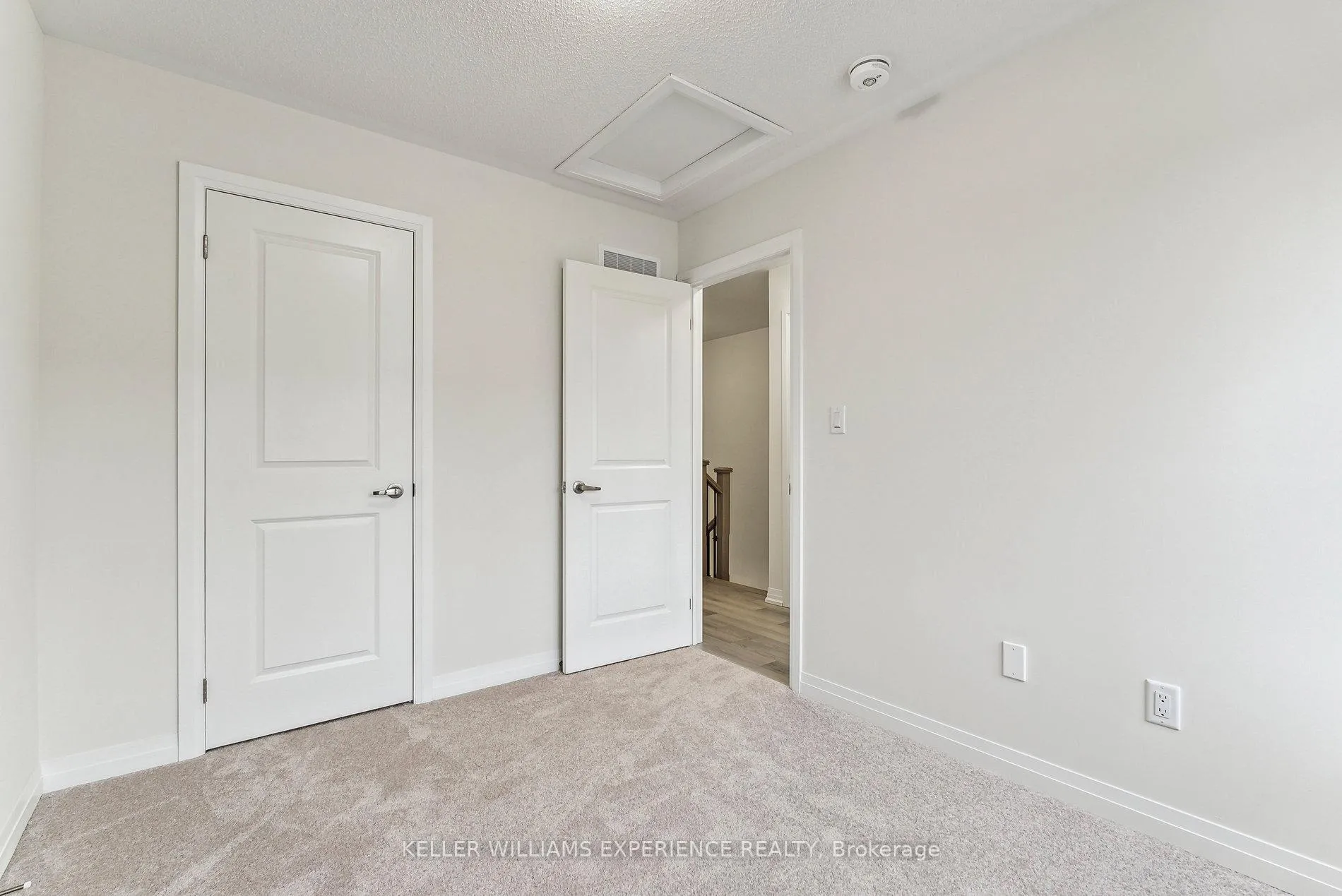 Photo 25 of 102 Turnberry Lane, Barrie, Painswick South — HOMEH