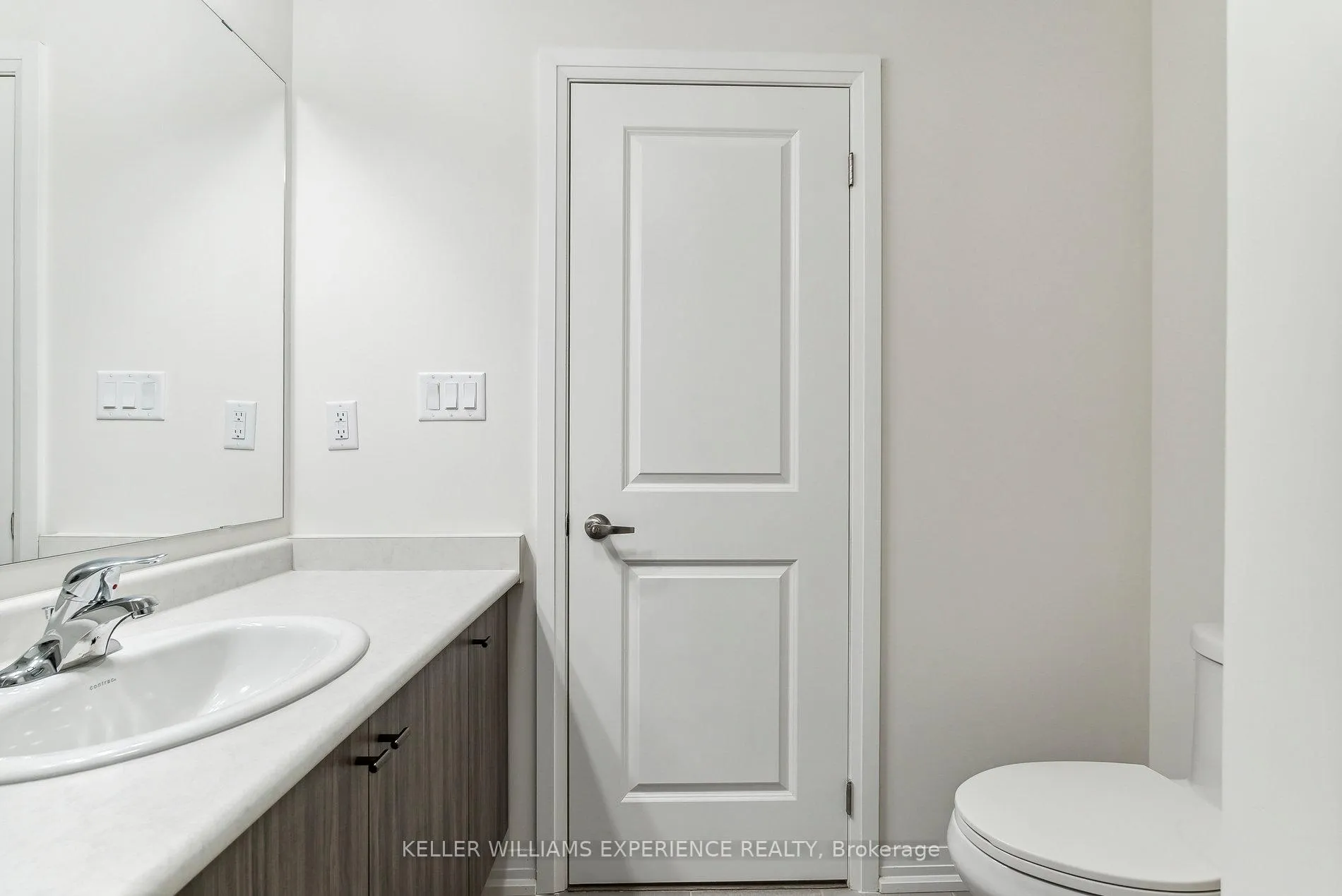 Photo 27 of 102 Turnberry Lane, Barrie, Painswick South — HOMEH