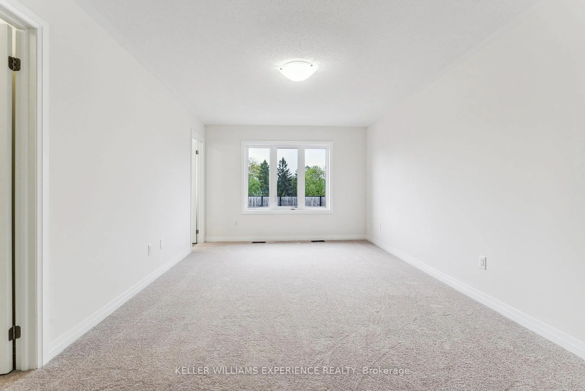 Photo 29 of 102 Turnberry Lane, Barrie, Painswick South — HOMEH