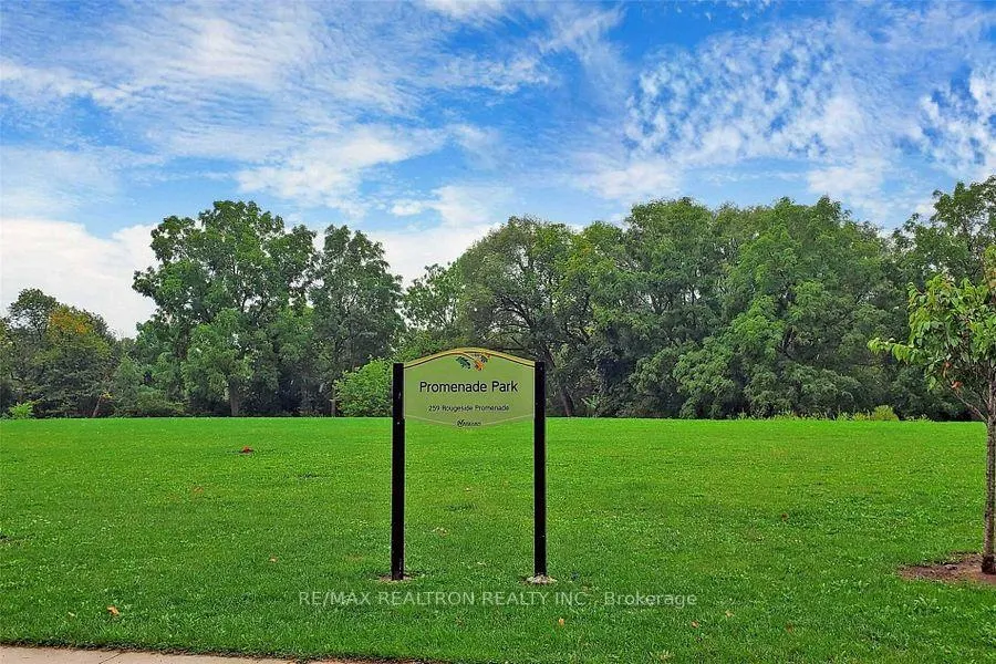 Photo 14 of Unit 308, 8200 Birchmount Road, Markham, Unionville — HOMEH
