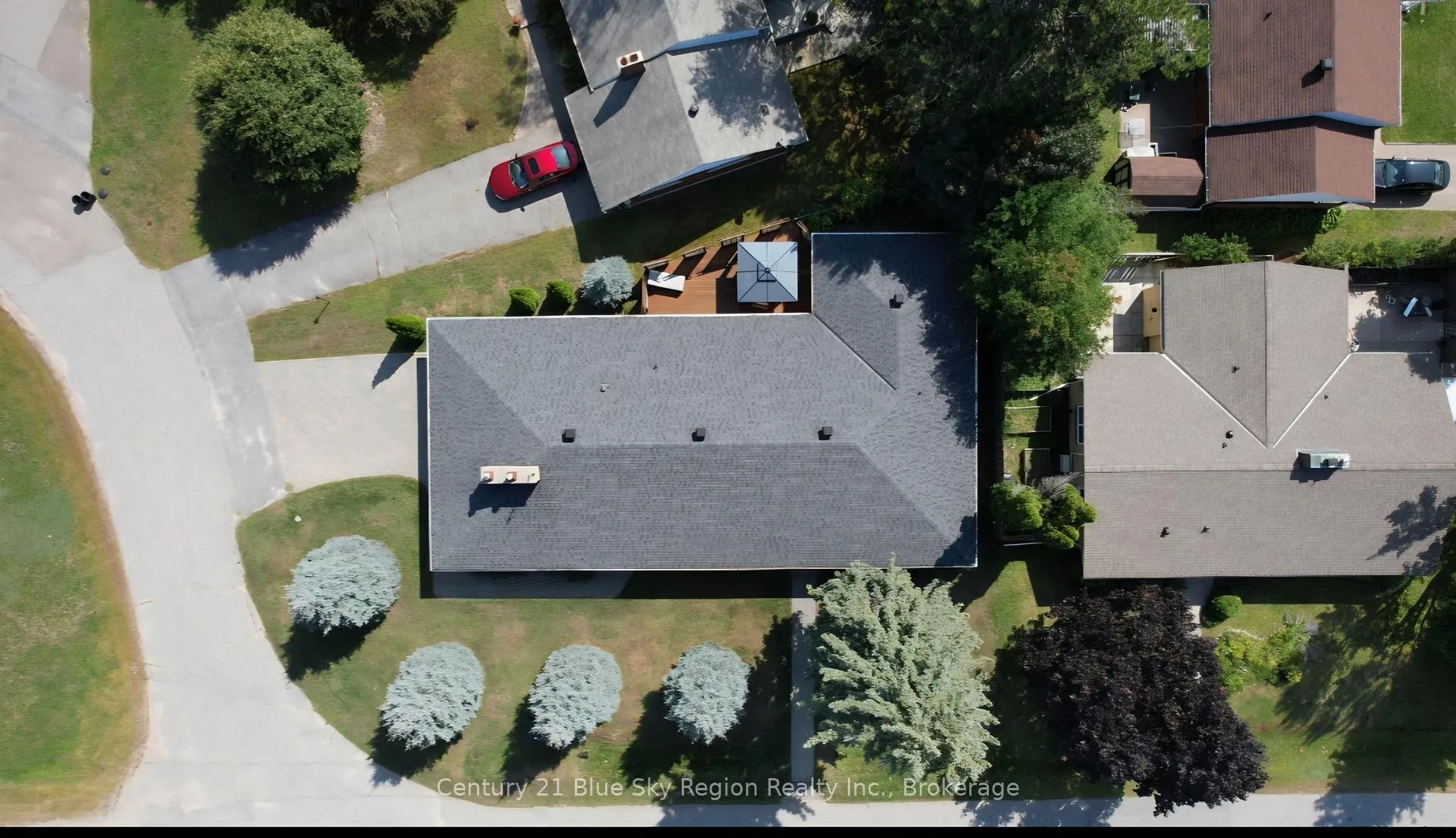 Photo 5 of 941 Pinewood Road, North Bay, West End — HOMEH