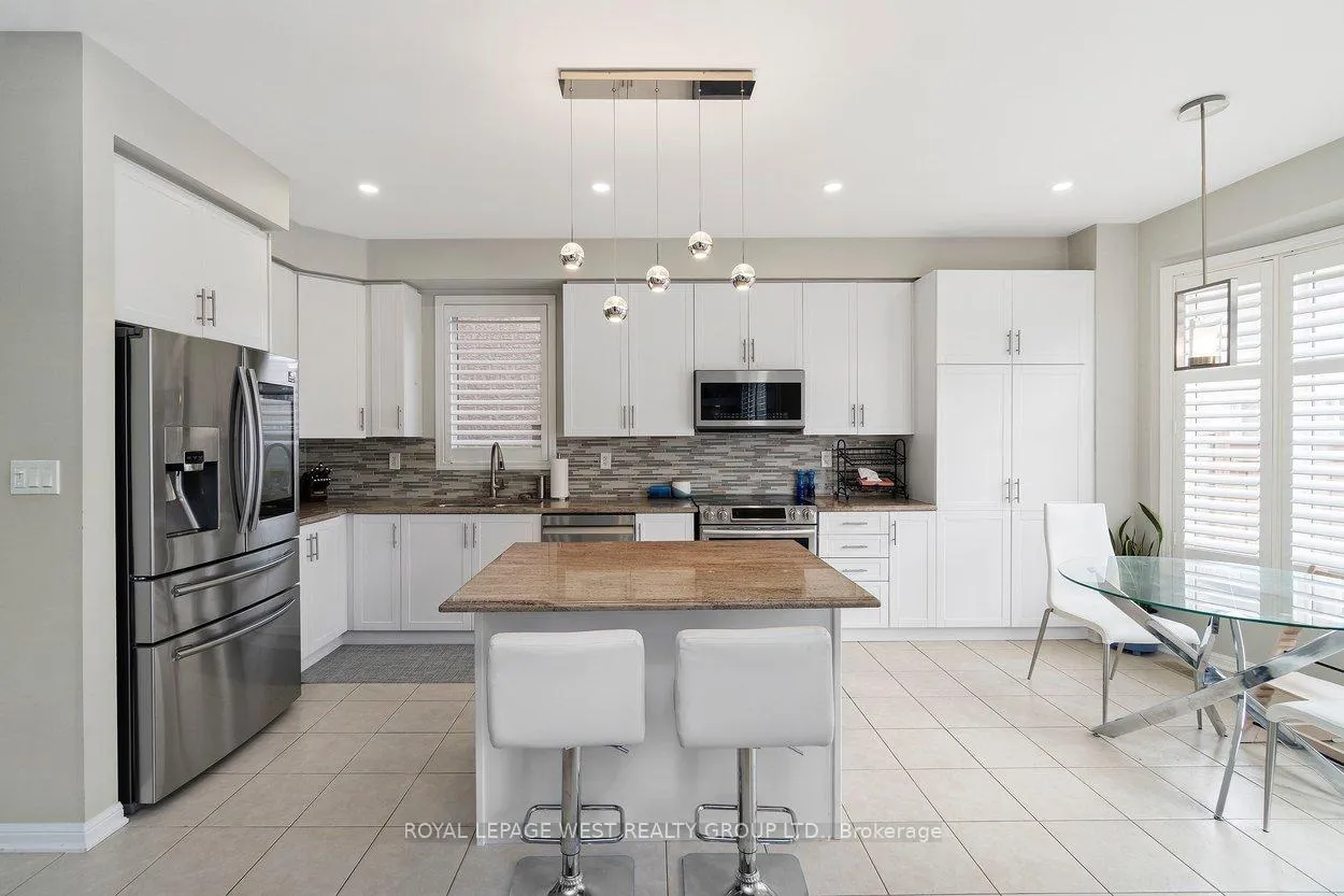 Photo 11 of 162 Willet Terrace, Milton, Harrison — HOMEH