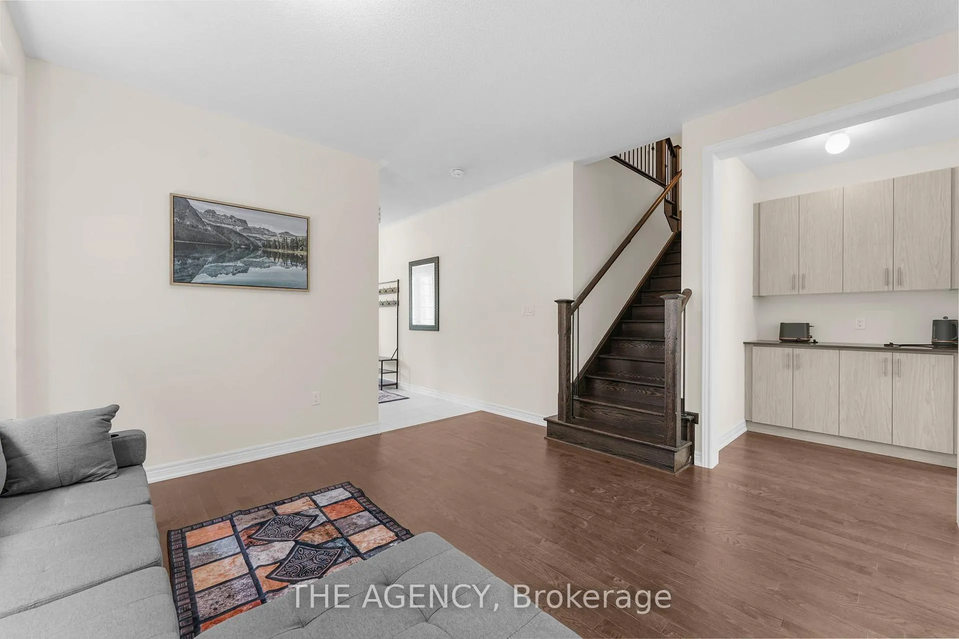 Photo 13 of 145 Dovedale Drive, Georgina, Keswick South — HOMEH