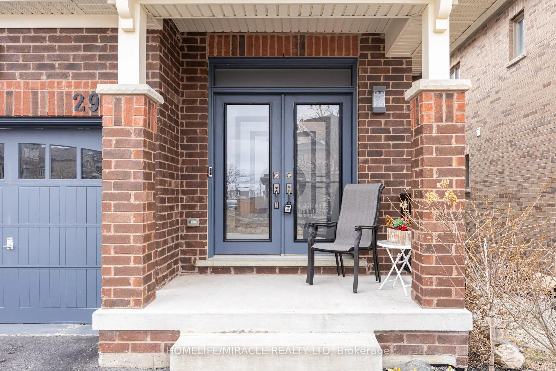 Photo 2 of 29 Mason Drive, New Tecumseth, Alliston — HOMEH