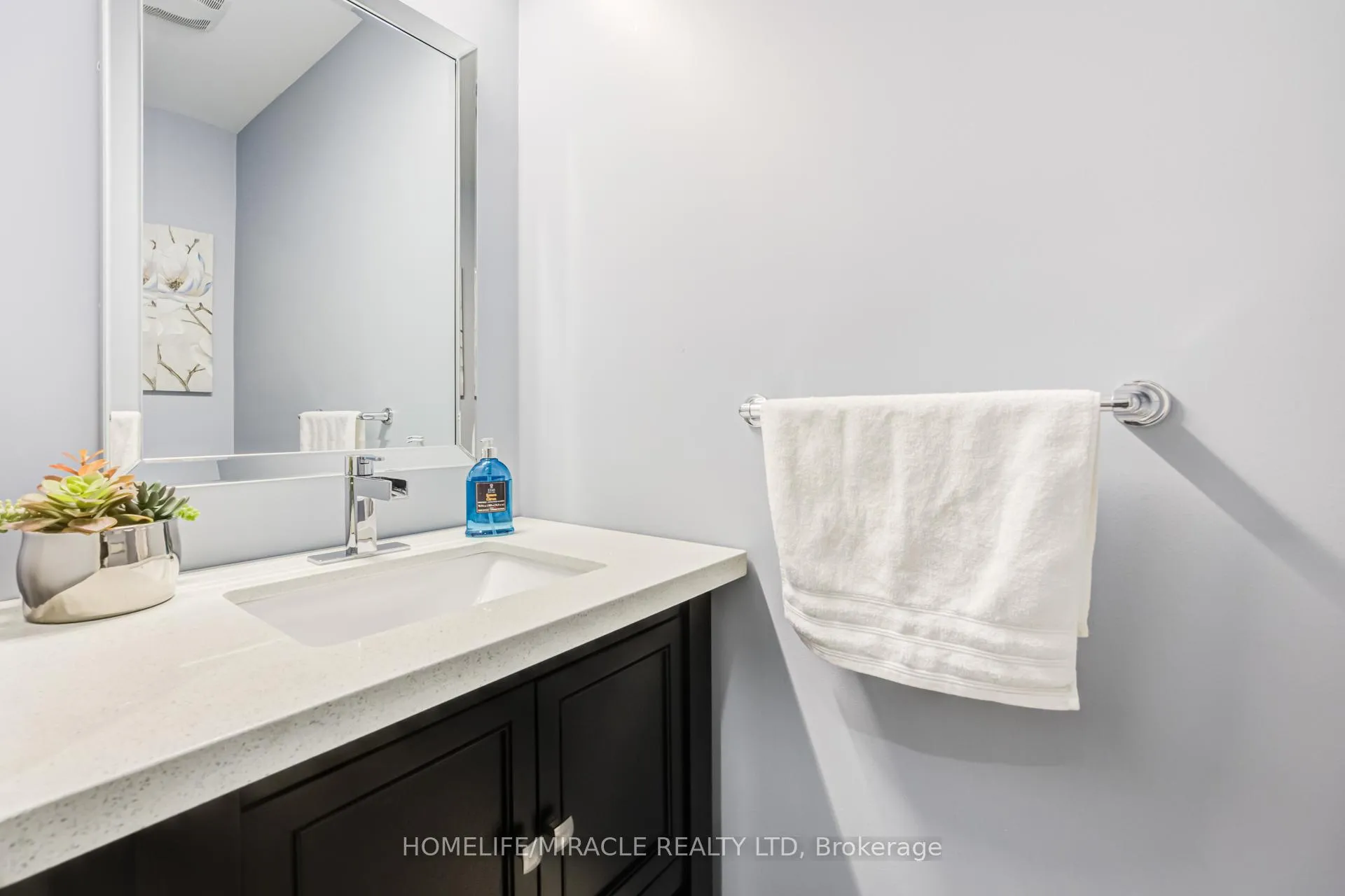 Photo 6 of 29 Mason Drive, New Tecumseth, Alliston — HOMEH