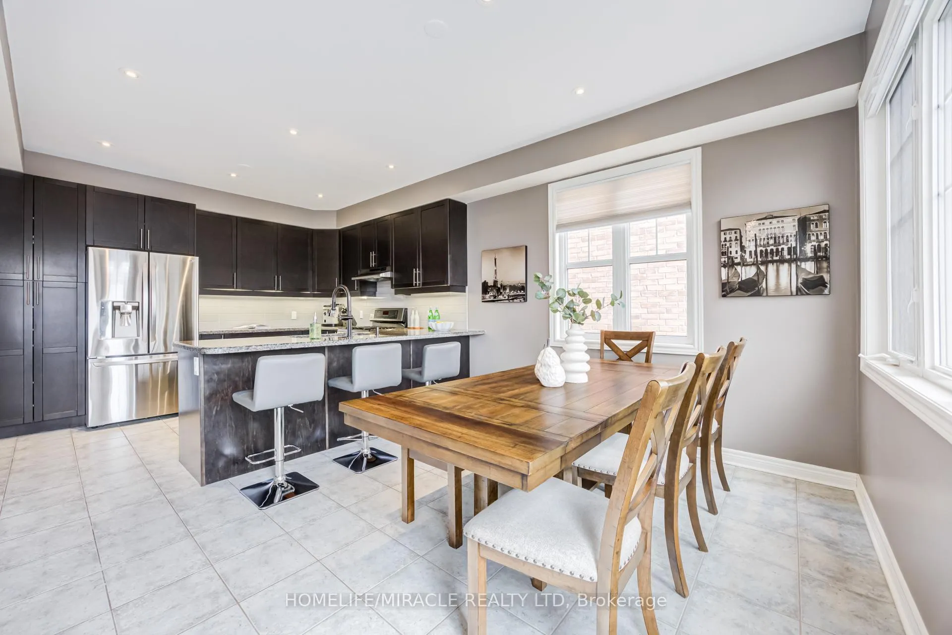 Photo 12 of 29 Mason Drive, New Tecumseth, Alliston — HOMEH