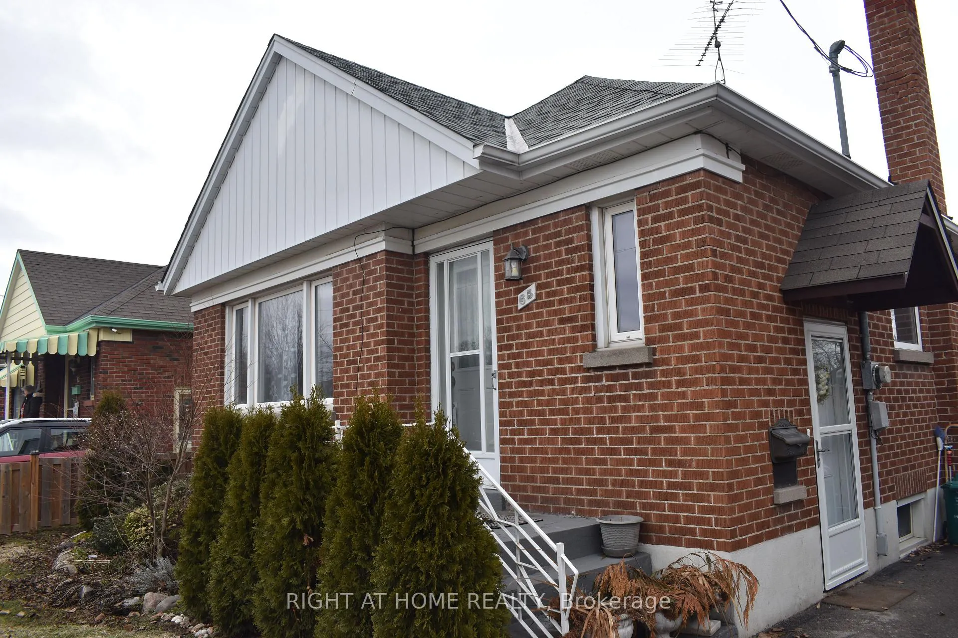 Photo 3 of 65 Chadburn Street, Oshawa, Central — HOMEH