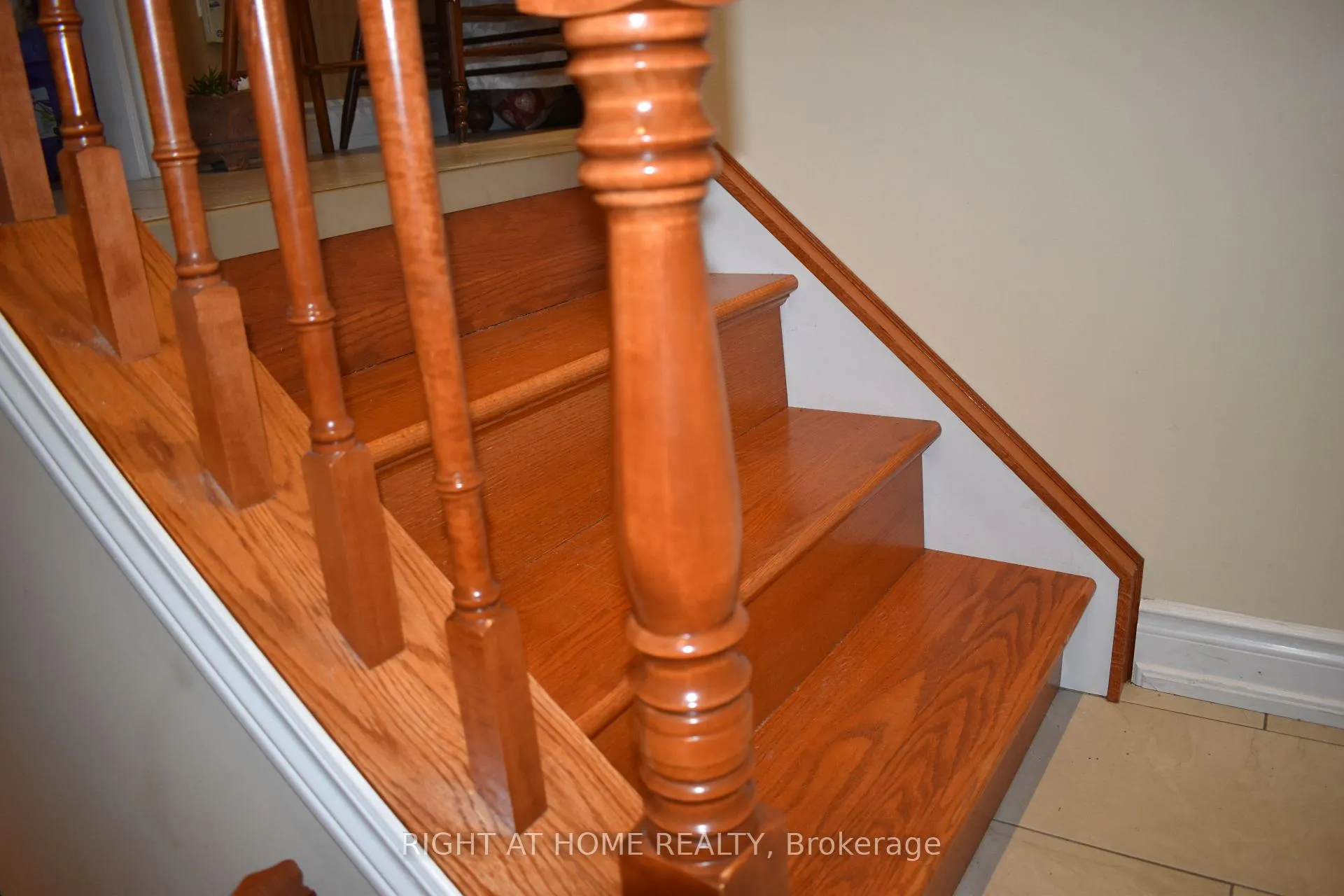Photo 5 of 65 Chadburn Street, Oshawa, Central — HOMEH