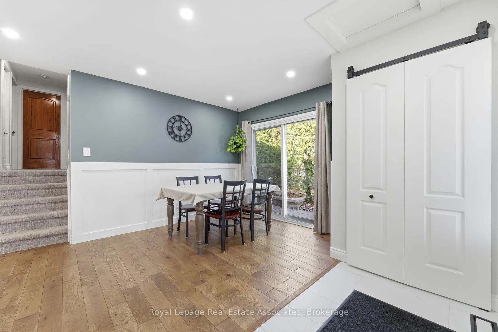 Photo 9 of 2333 Melissa Crescent, Burlington, Brant Hills — HOMEH