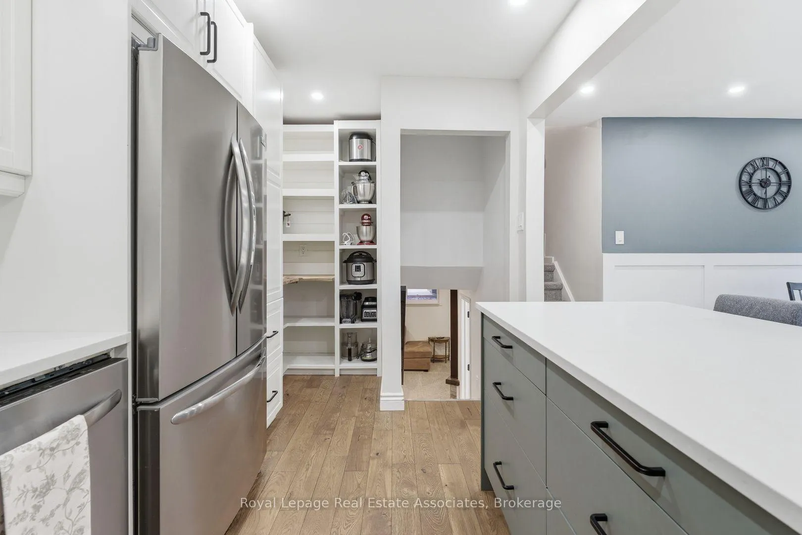 Photo 13 of 2333 Melissa Crescent, Burlington, Brant Hills — HOMEH