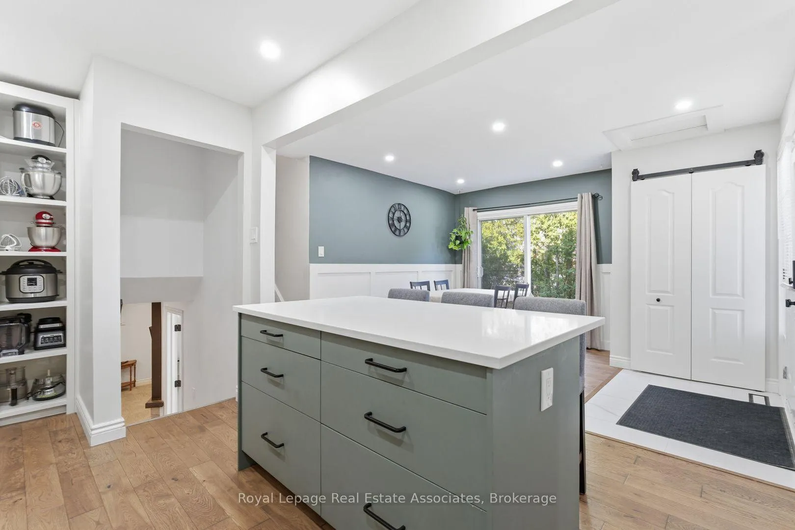 Photo 14 of 2333 Melissa Crescent, Burlington, Brant Hills — HOMEH
