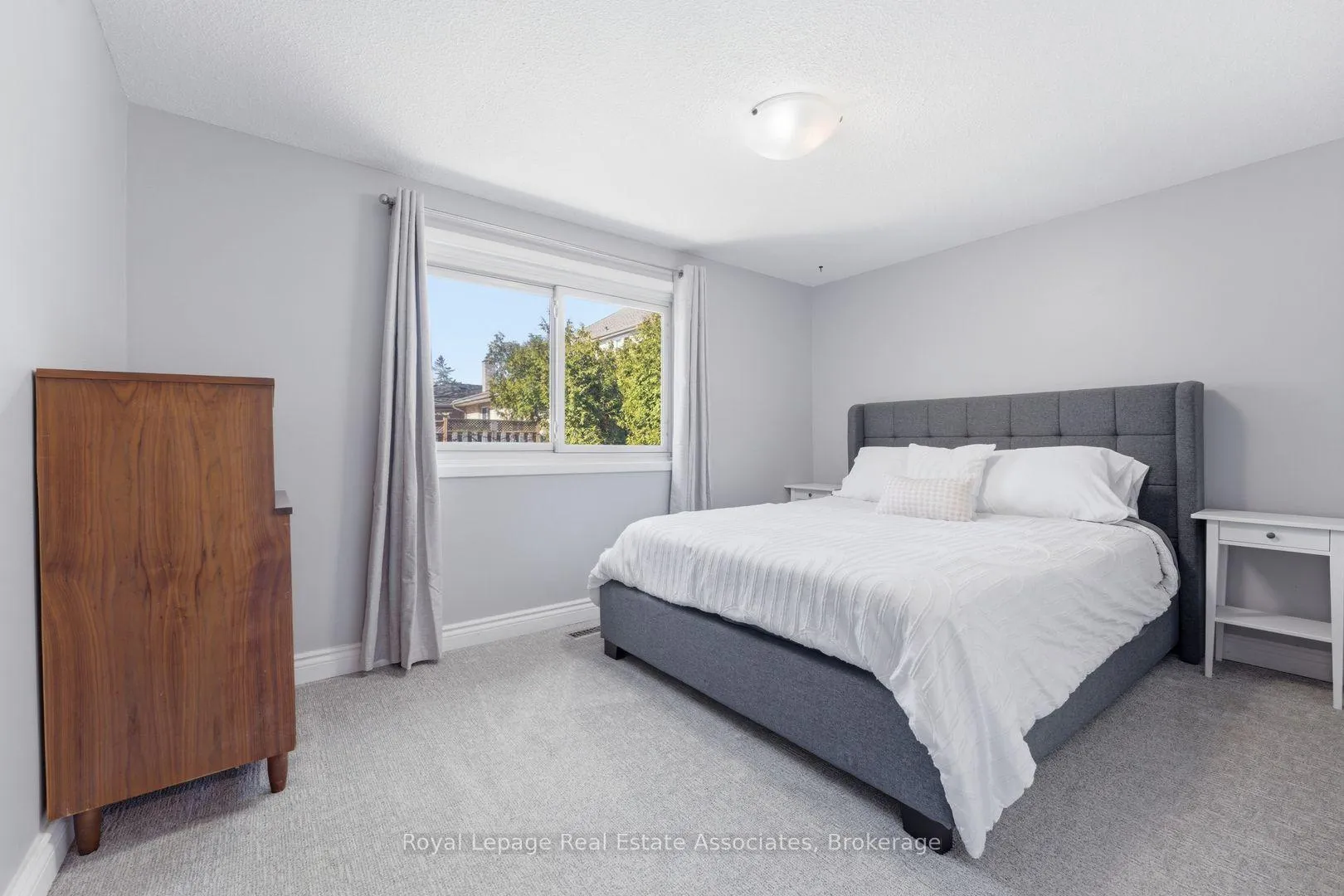 Photo 17 of 2333 Melissa Crescent, Burlington, Brant Hills — HOMEH
