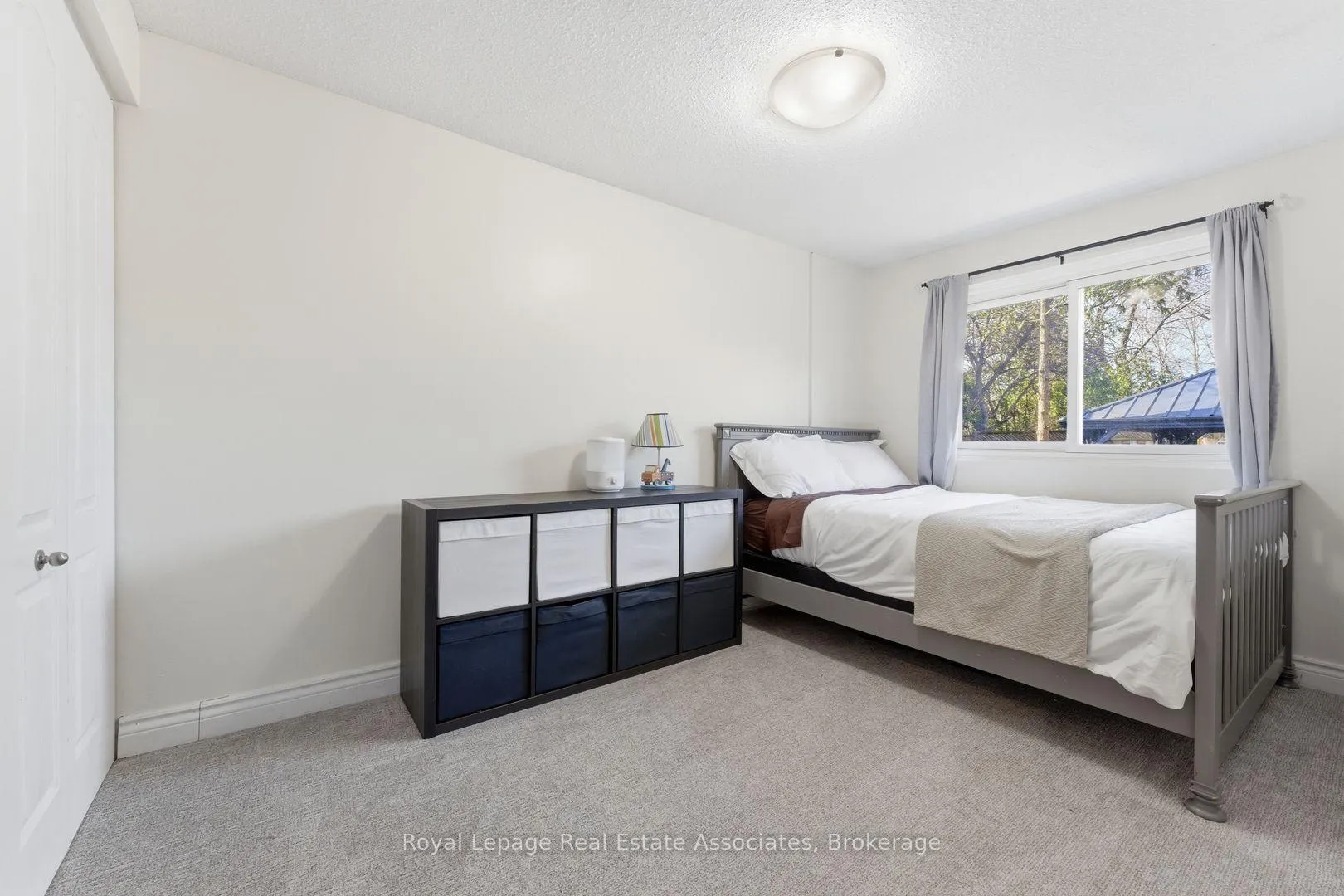 Photo 18 of 2333 Melissa Crescent, Burlington, Brant Hills — HOMEH