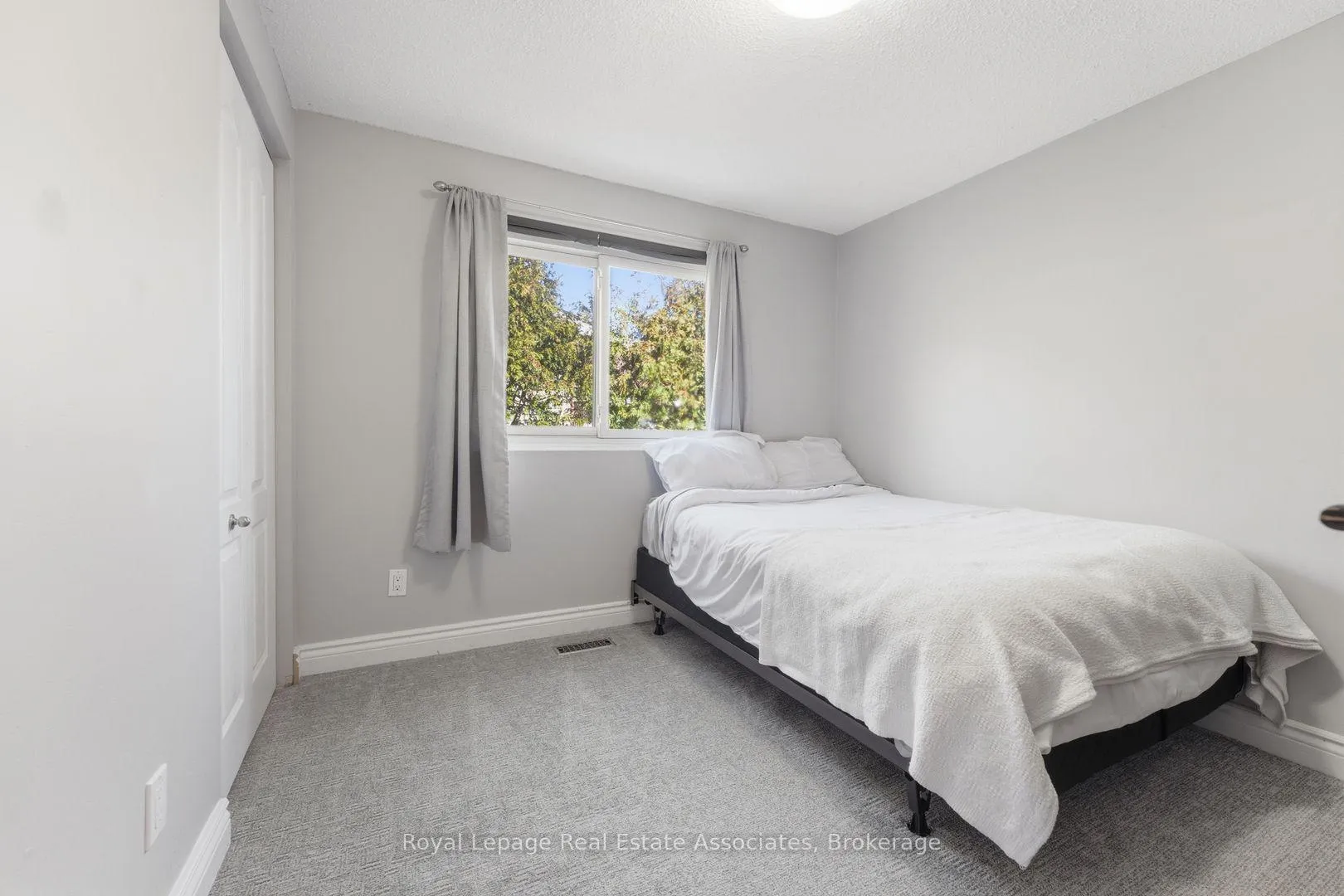 Photo 19 of 2333 Melissa Crescent, Burlington, Brant Hills — HOMEH