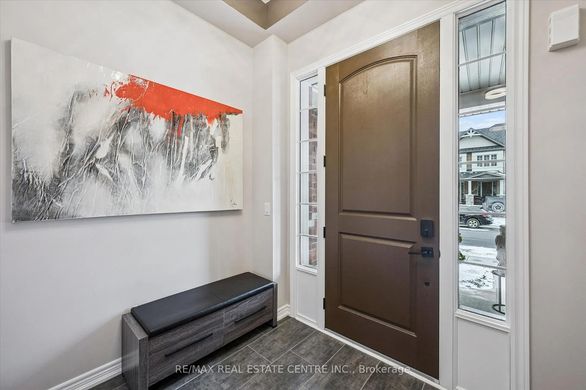 Photo 5 of 42 Stonehill Avenue, Kitchener — HOMEH
