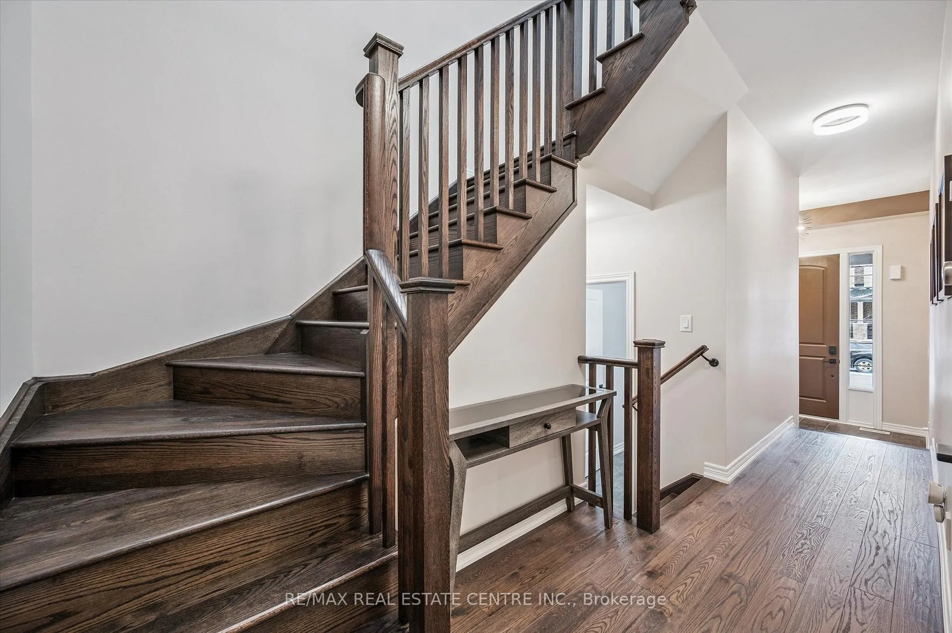 Photo 7 of 42 Stonehill Avenue, Kitchener — HOMEH