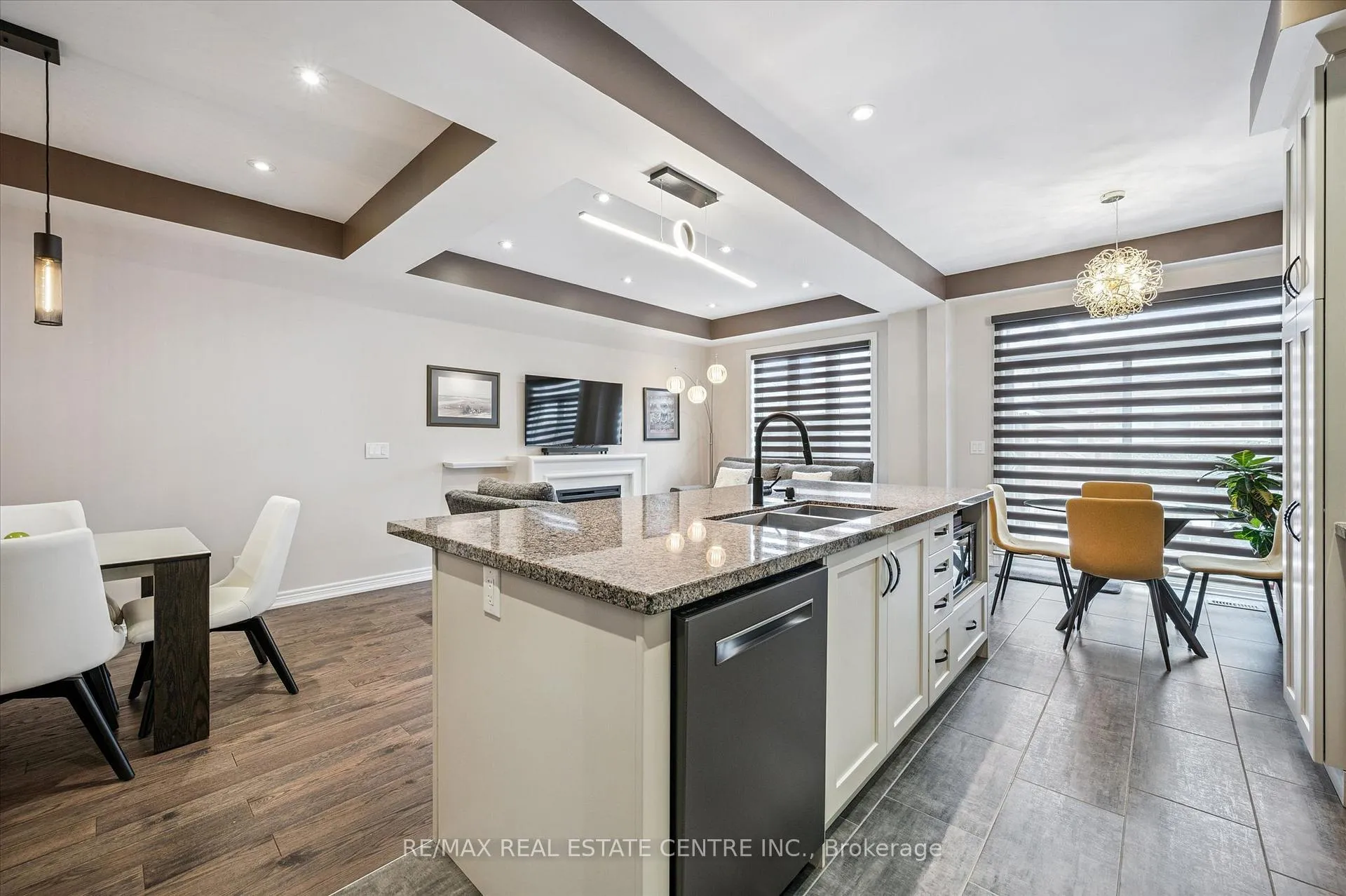 Photo 13 of 42 Stonehill Avenue, Kitchener — HOMEH