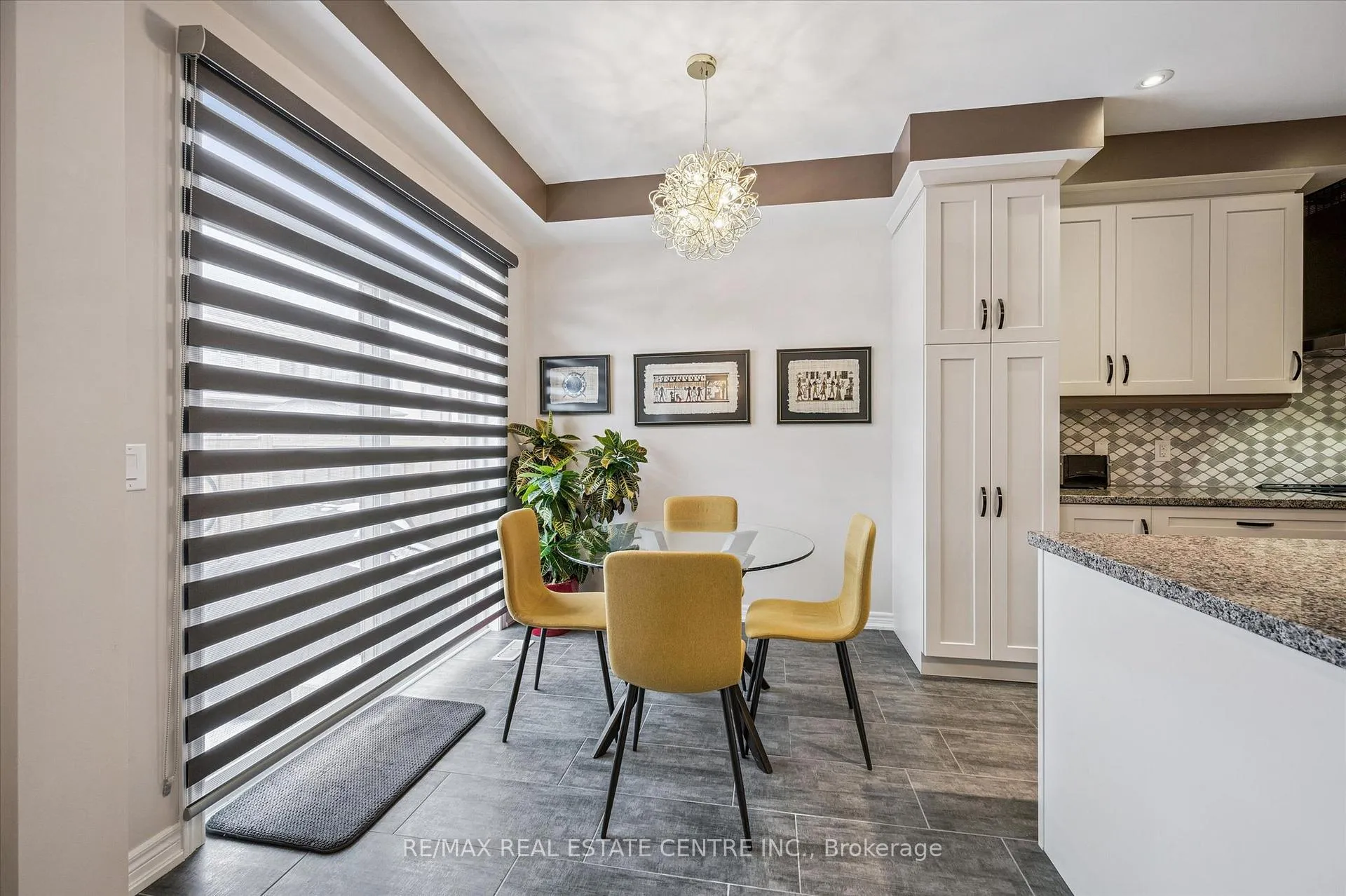 Photo 17 of 42 Stonehill Avenue, Kitchener — HOMEH