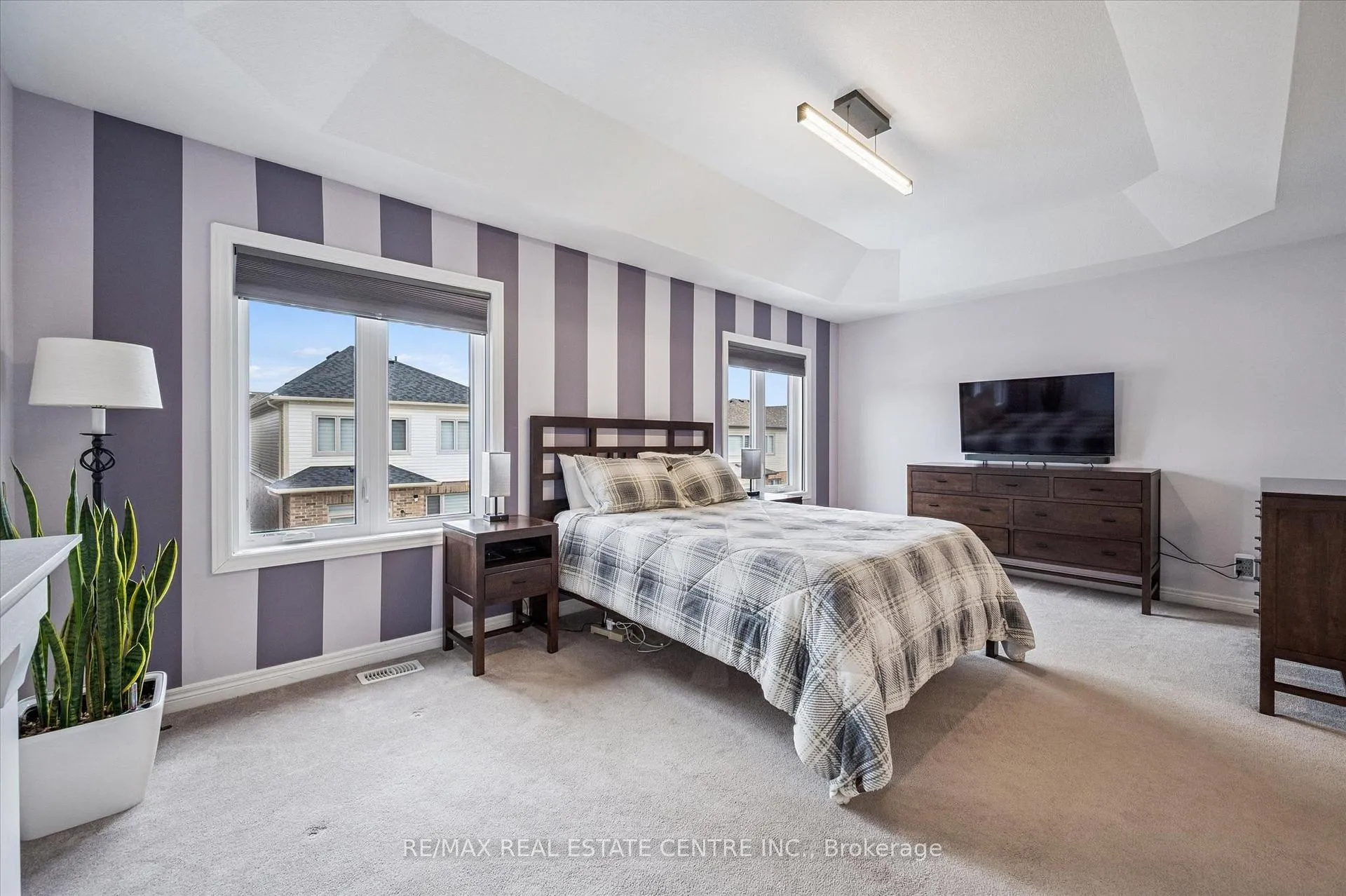 Photo 22 of 42 Stonehill Avenue, Kitchener — HOMEH