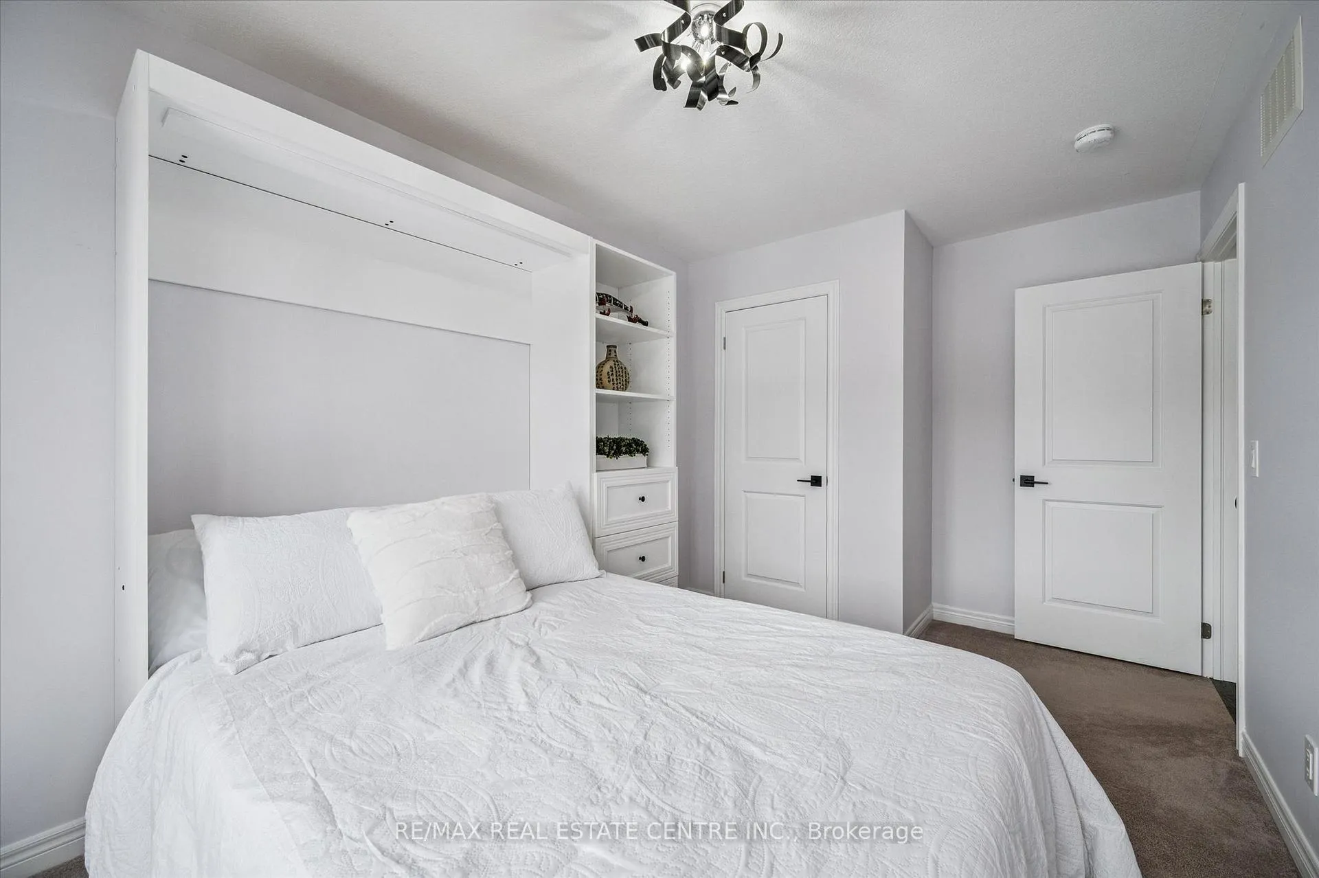 Photo 27 of 42 Stonehill Avenue, Kitchener — HOMEH