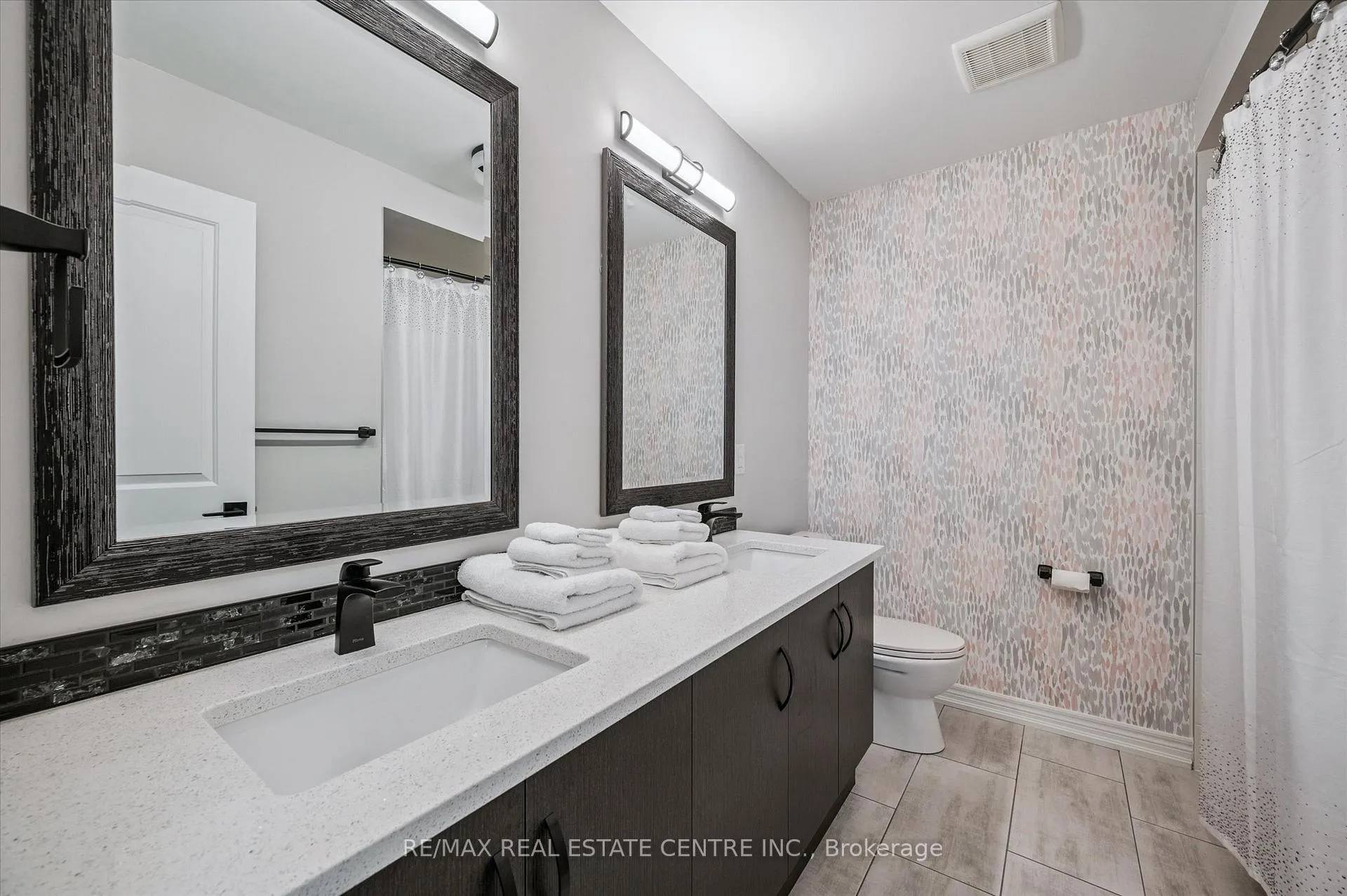 Photo 29 of 42 Stonehill Avenue, Kitchener — HOMEH