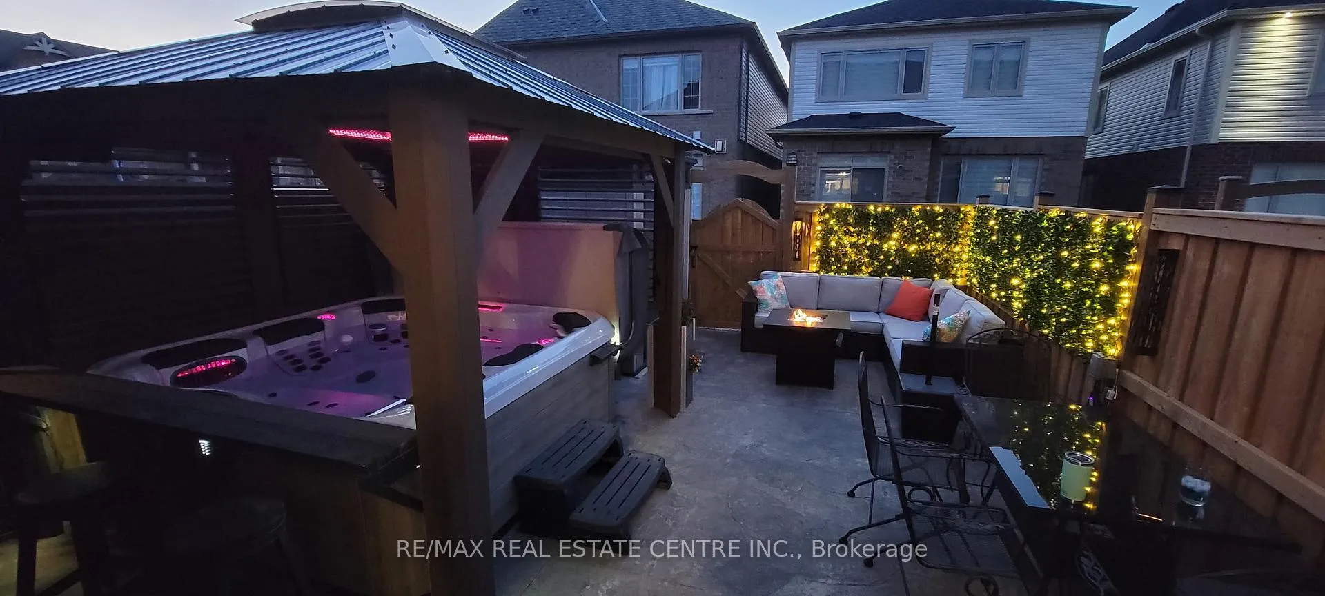 Photo 35 of 42 Stonehill Avenue, Kitchener — HOMEH