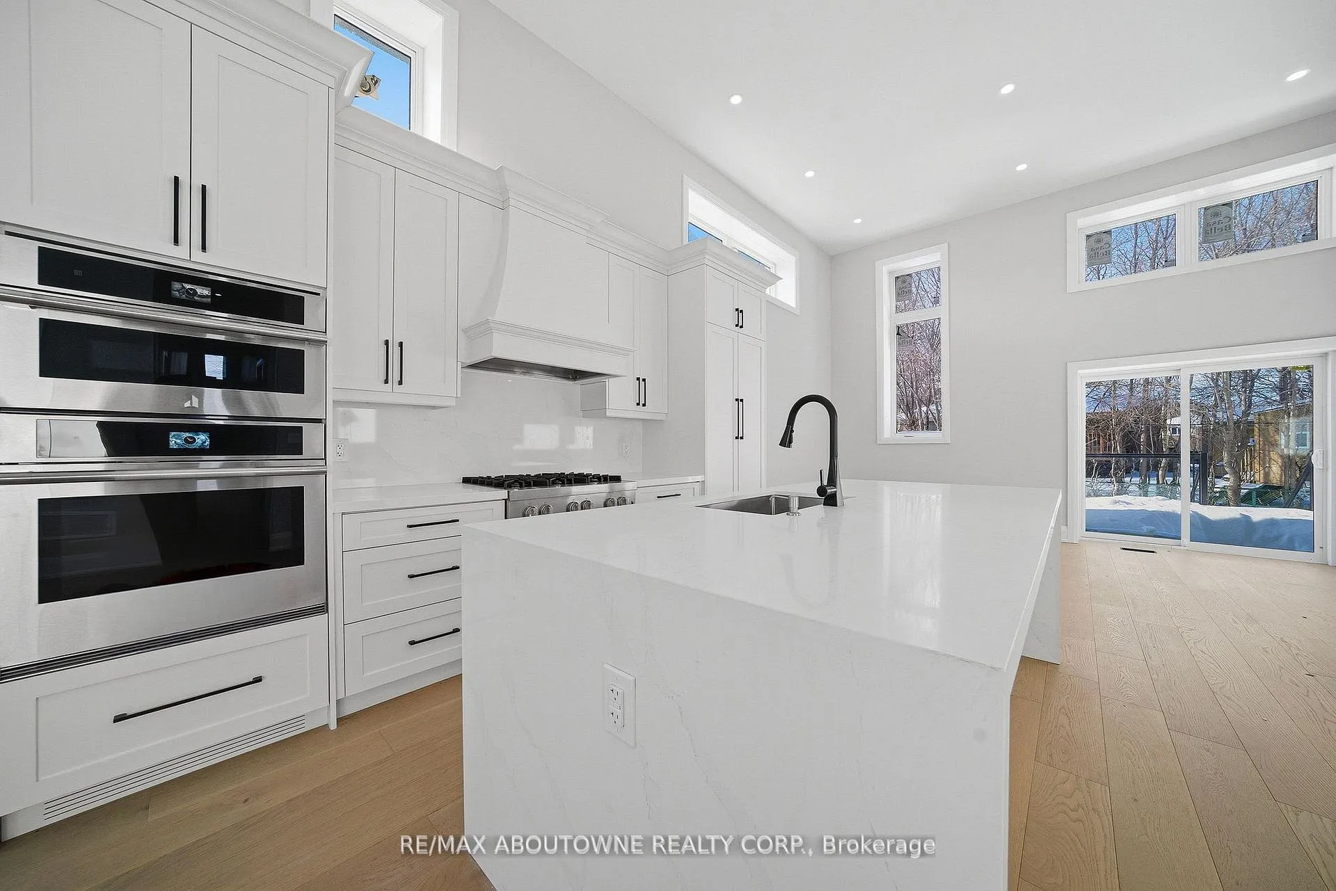 Photo 12 of 2091 Bridge Road, Oakville, West — HOMEH