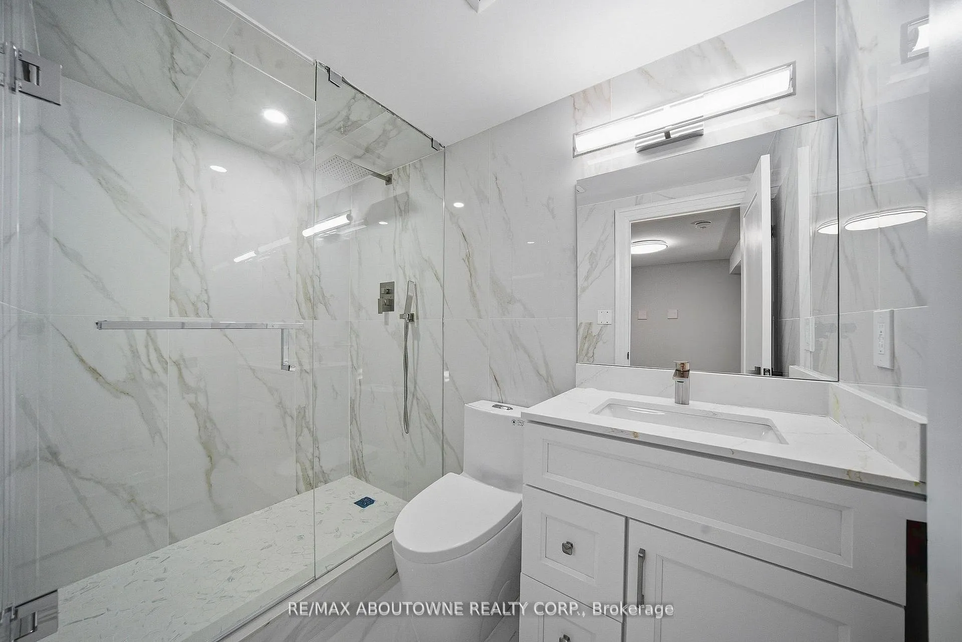 Photo 34 of 2091 Bridge Road, Oakville, West — HOMEH