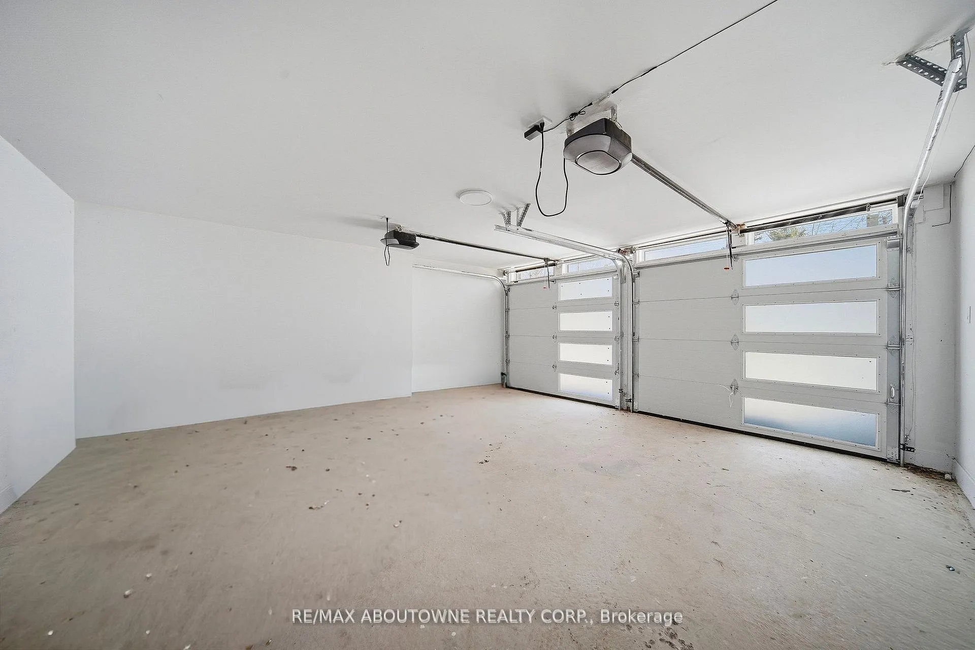 Photo 36 of 2091 Bridge Road, Oakville, West — HOMEH