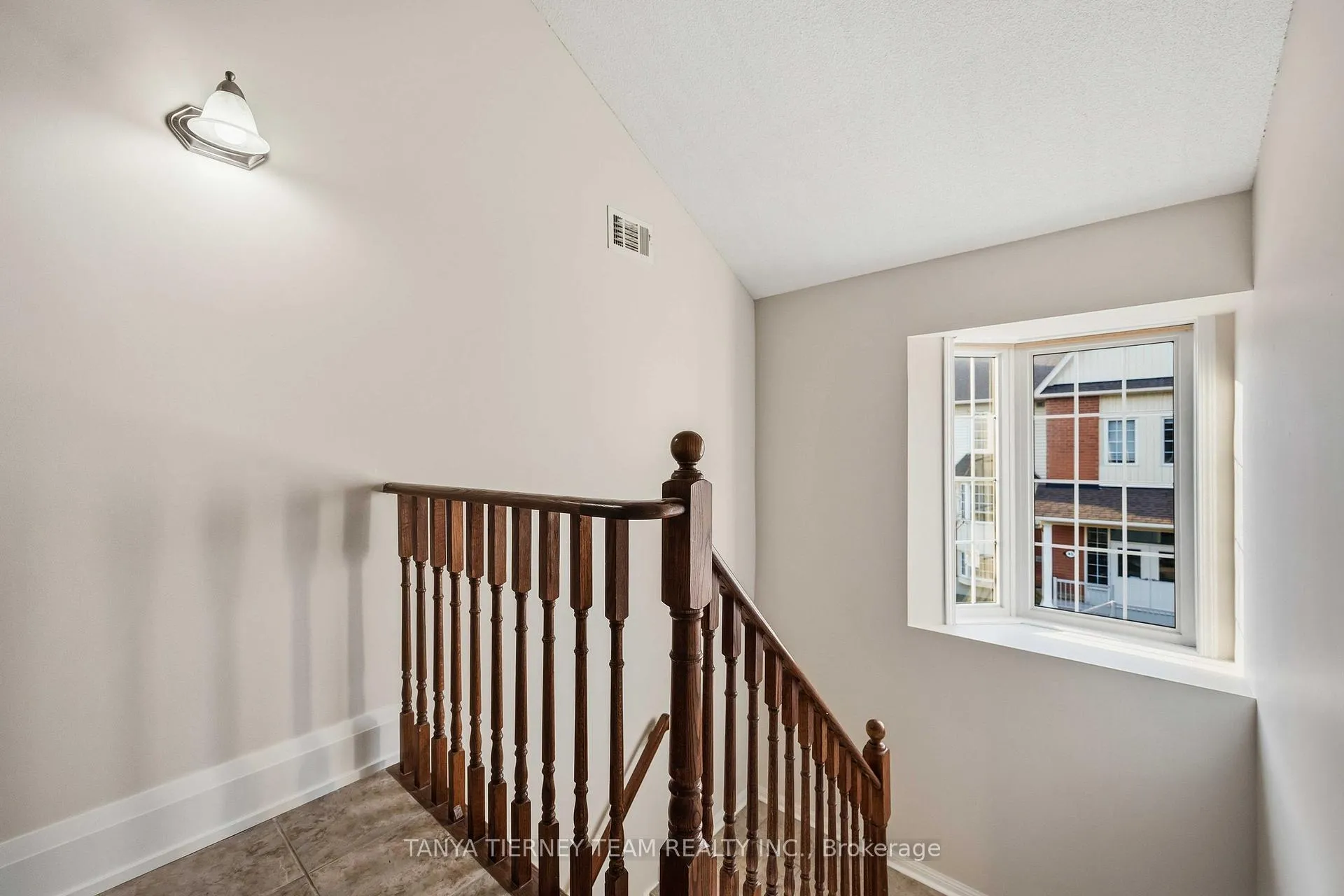 Photo 5 of Unit 3, 48 Petra Way, Whitby, Pringle Creek — HOMEH