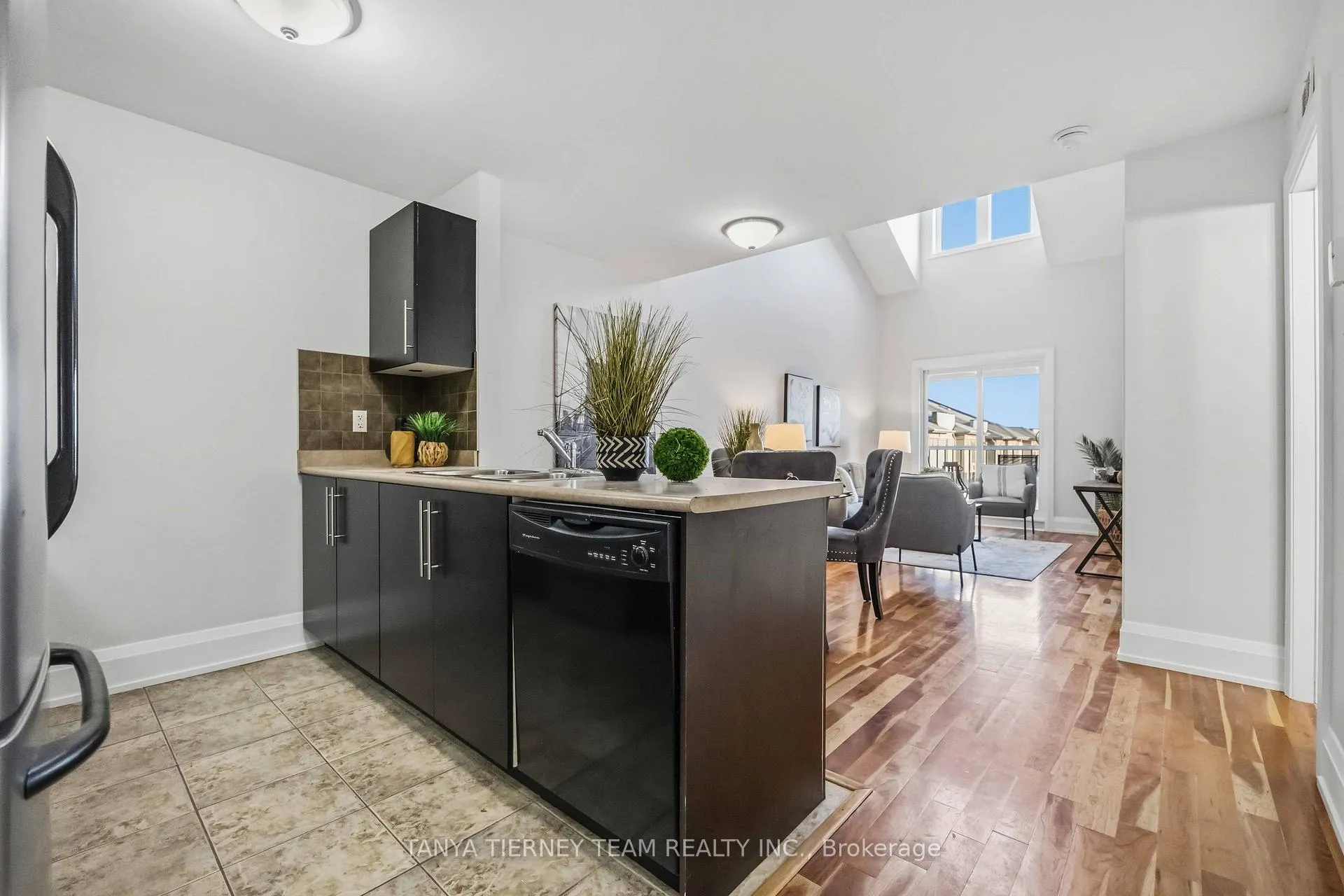 Photo 17 of Unit 3, 48 Petra Way, Whitby, Pringle Creek — HOMEH