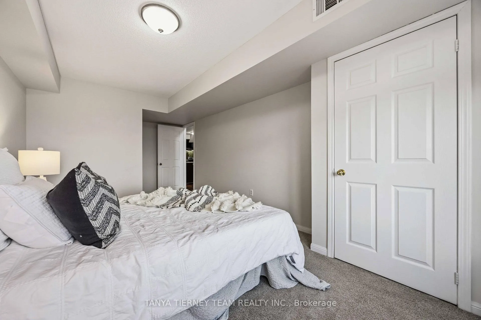 Photo 26 of Unit 3, 48 Petra Way, Whitby, Pringle Creek — HOMEH
