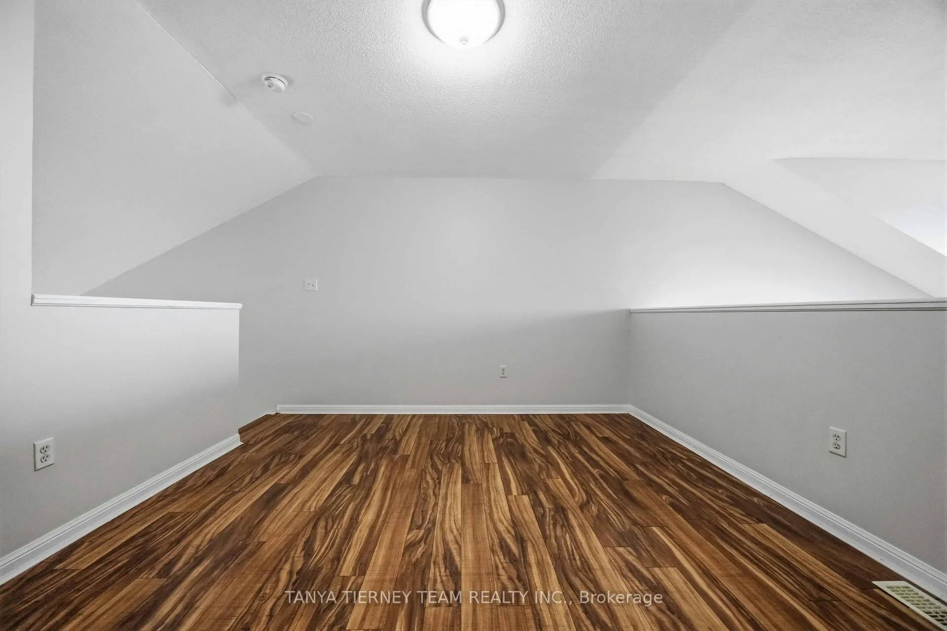 Photo 35 of Unit 3, 48 Petra Way, Whitby, Pringle Creek — HOMEH