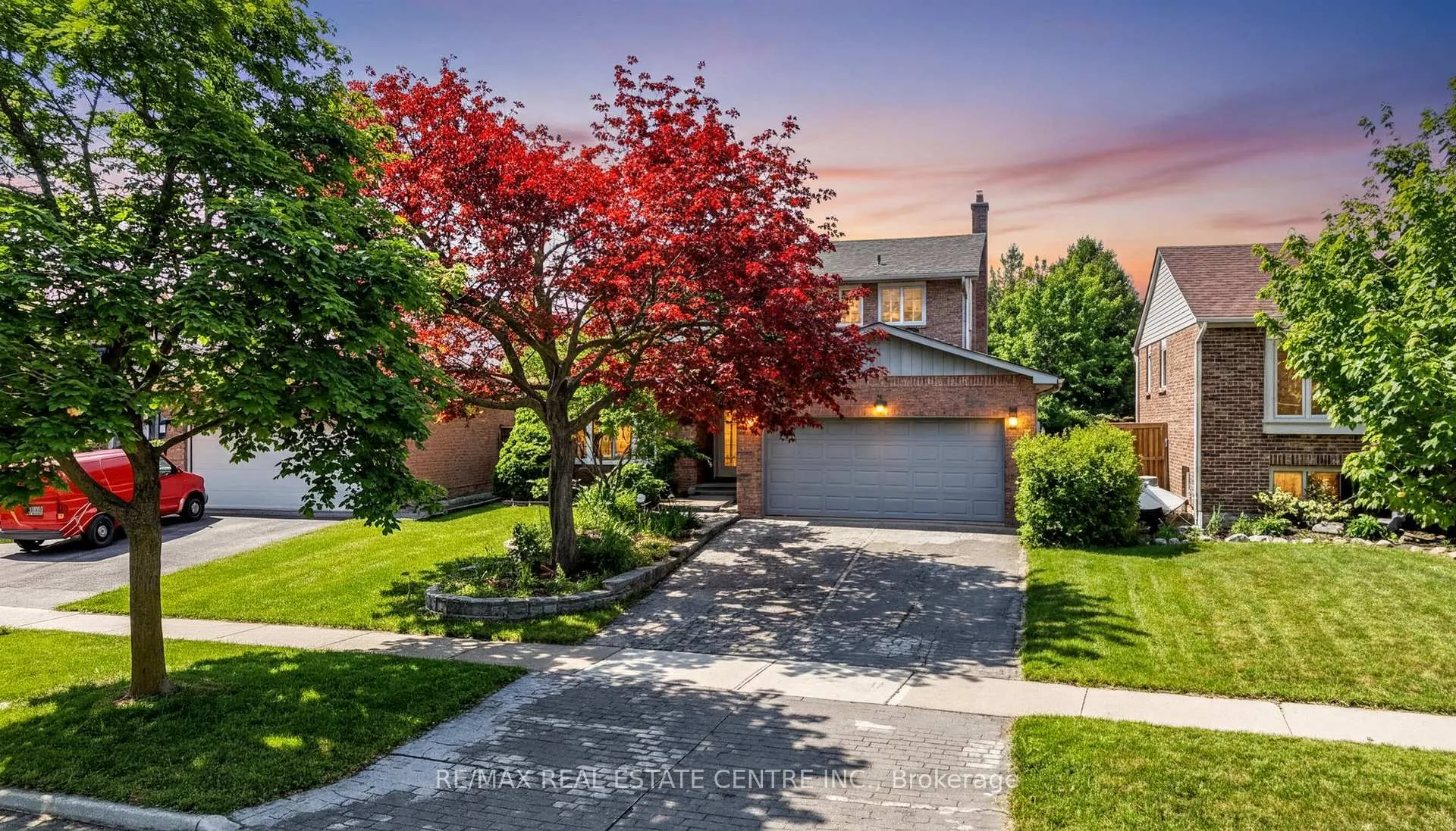 Photo 1 of 517 Farmstead Drive, Milton, Bronte Meadows — HOMEH