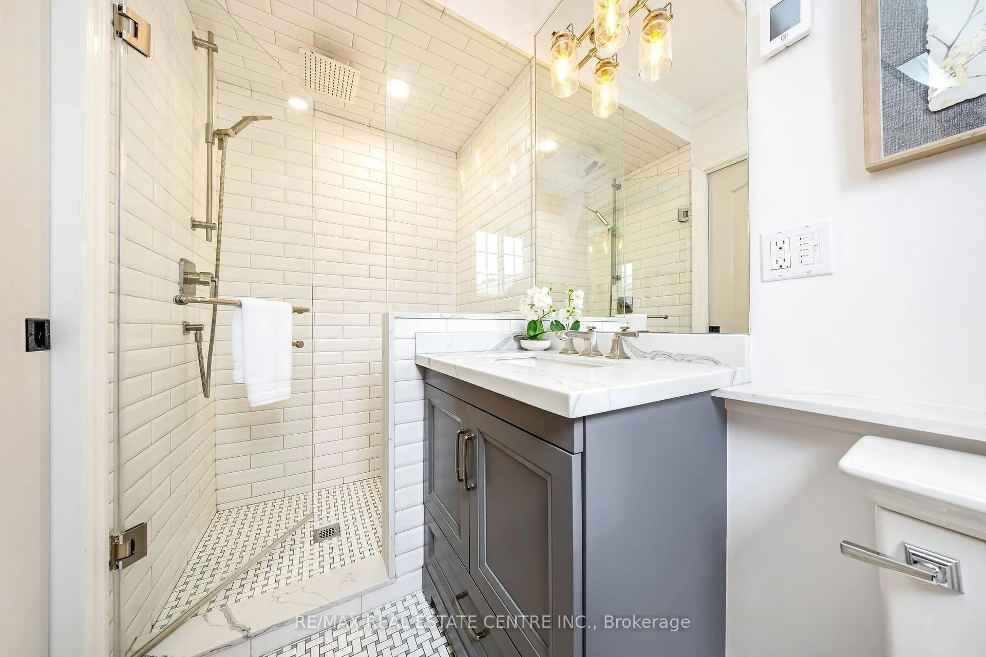 Photo 24 of 517 Farmstead Drive, Milton, Bronte Meadows — HOMEH