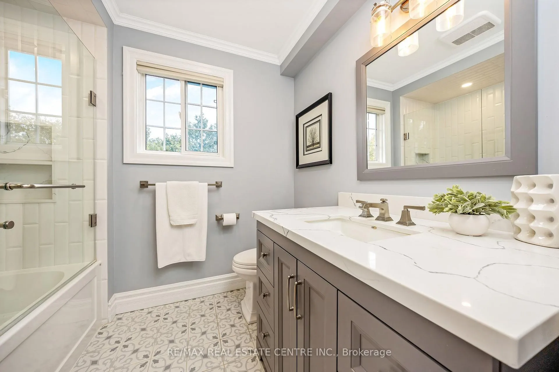 Photo 28 of 517 Farmstead Drive, Milton, Bronte Meadows — HOMEH