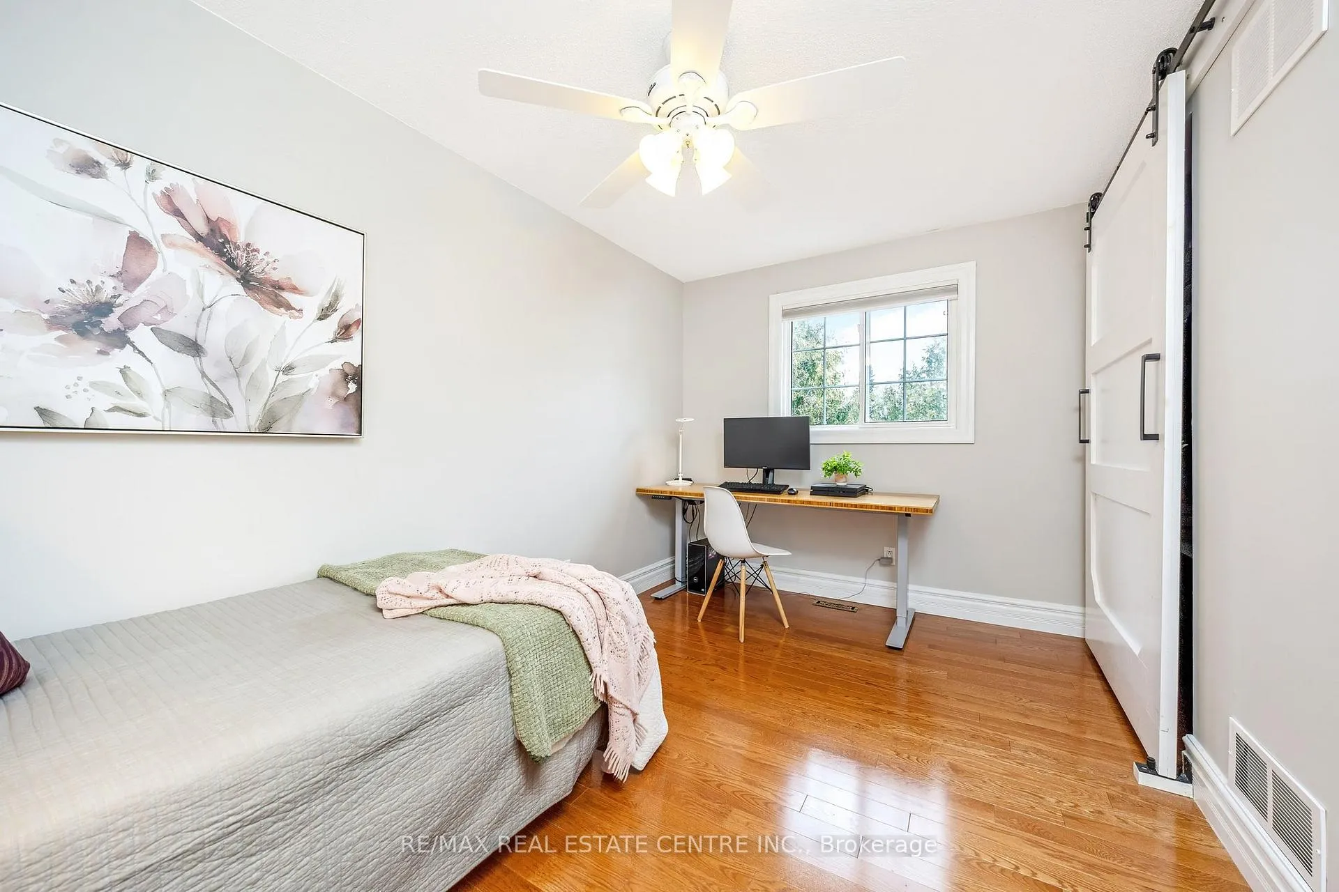 Photo 30 of 517 Farmstead Drive, Milton, Bronte Meadows — HOMEH