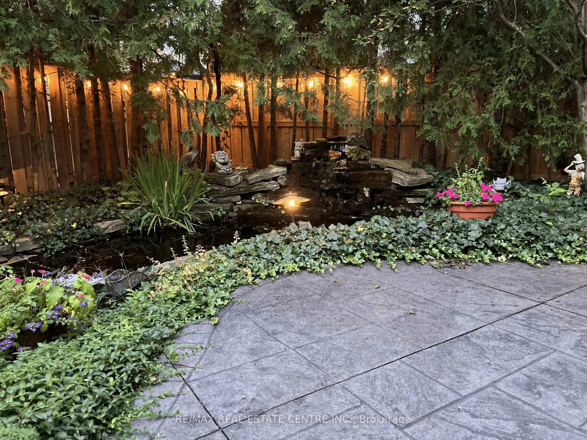 Photo 41 of 517 Farmstead Drive, Milton, Bronte Meadows — HOMEH