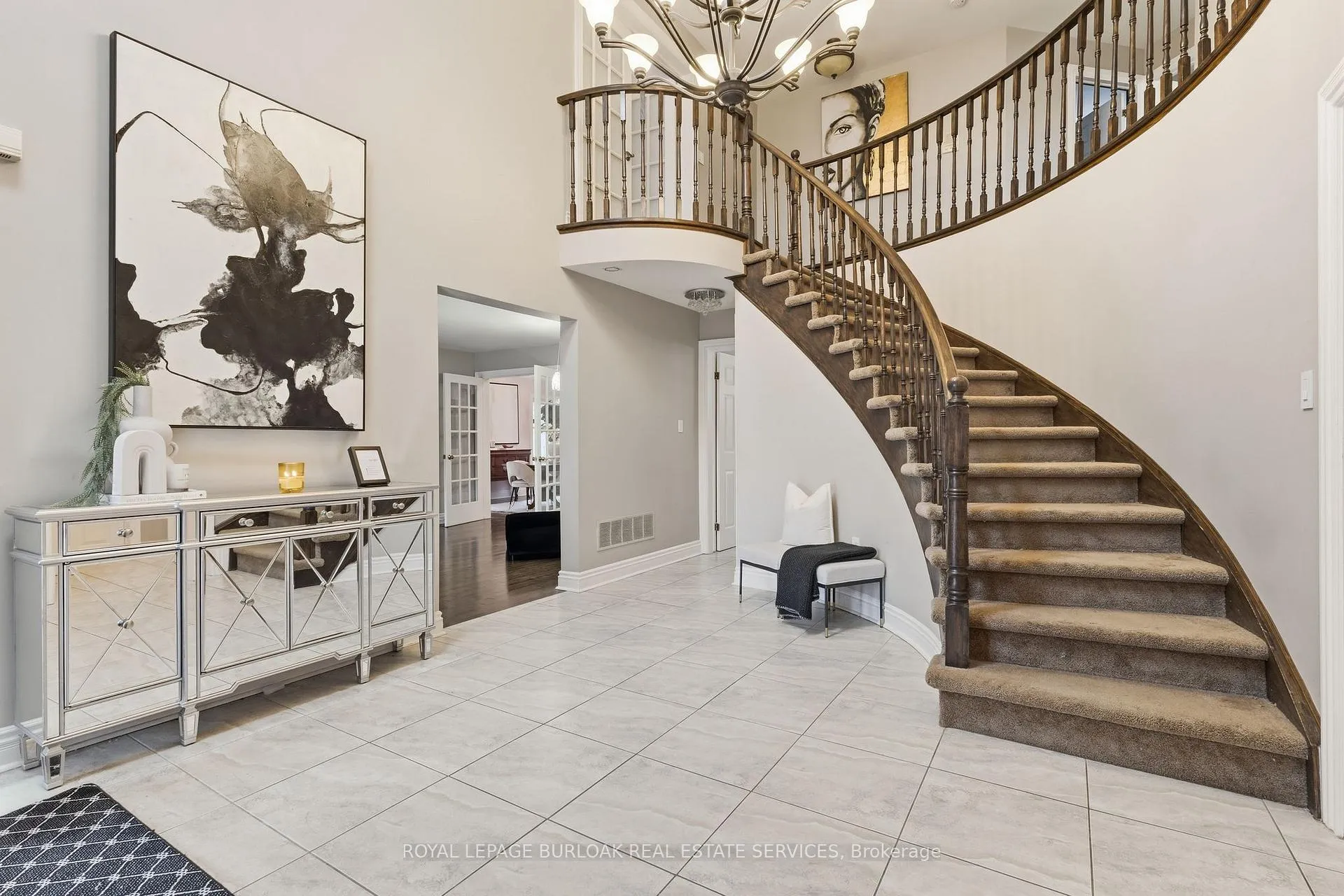 Photo 5 of 117 Miller Drive, Hamilton, Ancaster — HOMEH