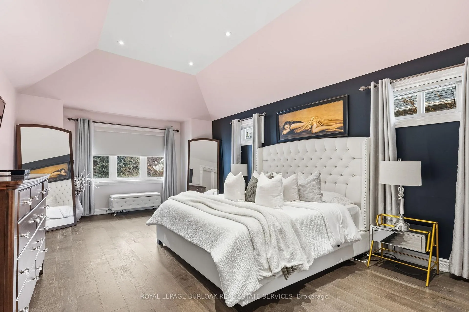 Photo 17 of 117 Miller Drive, Hamilton, Ancaster — HOMEH