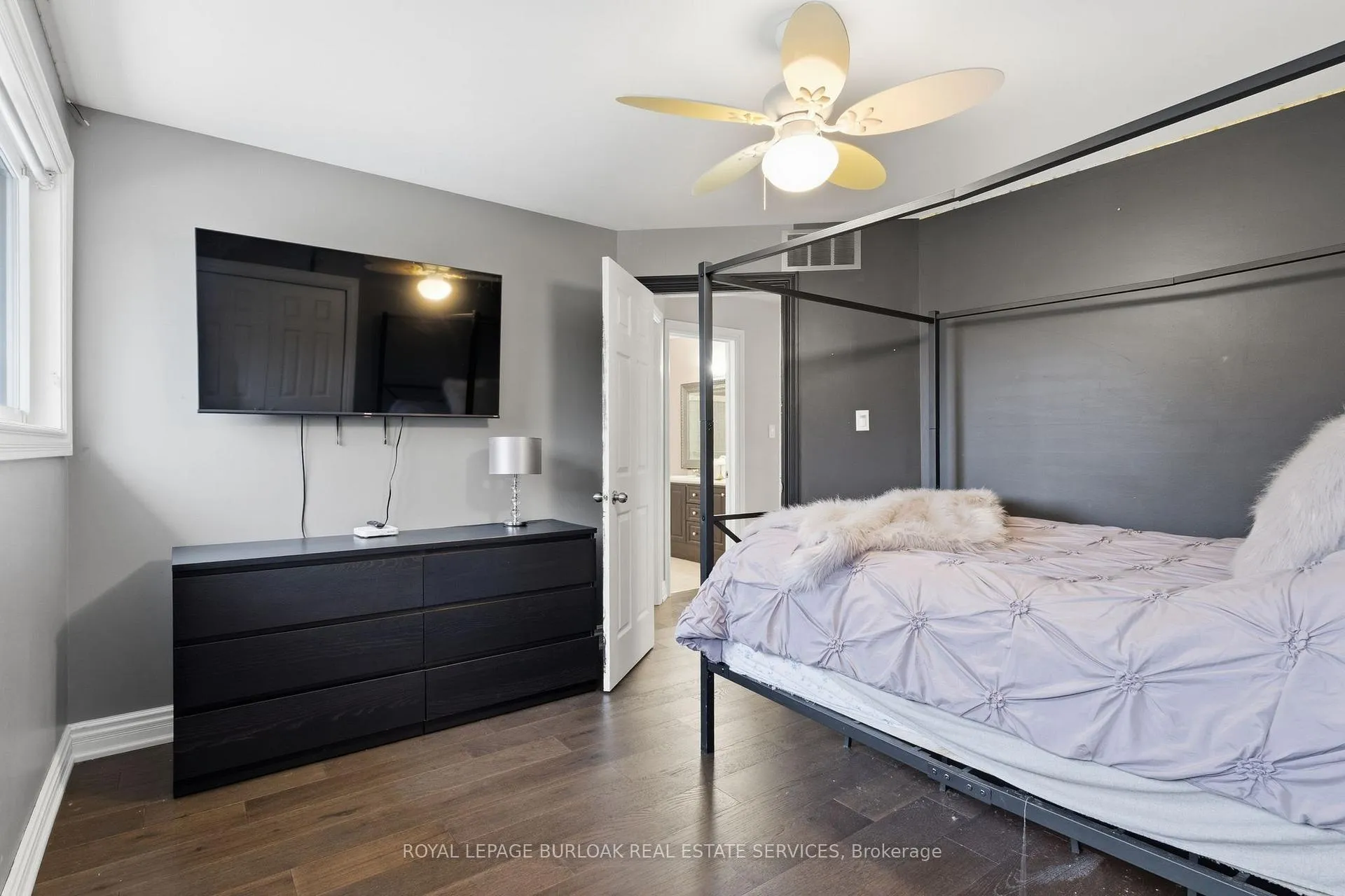 Photo 24 of 117 Miller Drive, Hamilton, Ancaster — HOMEH